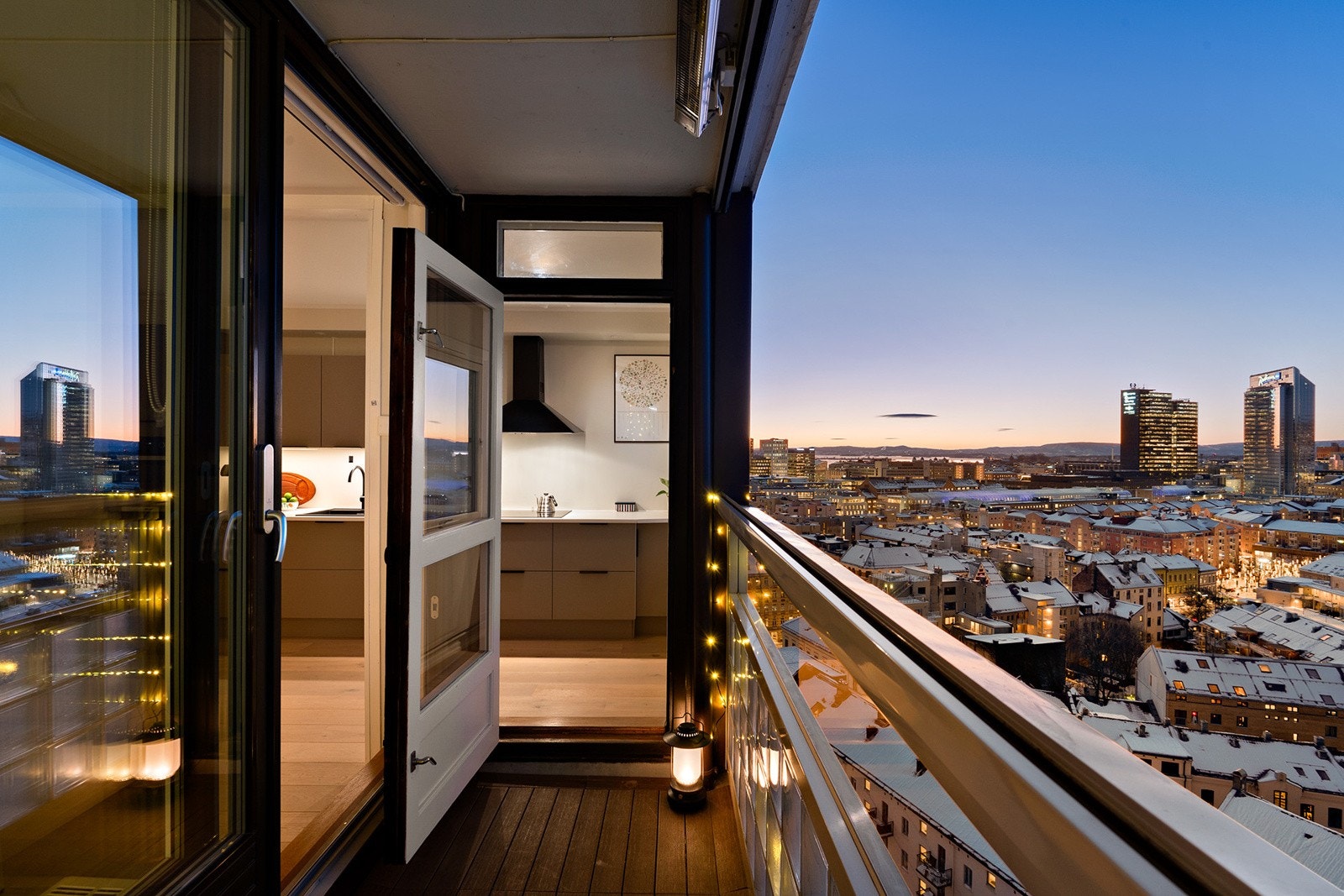 Utsikt mot Barcode, Fjorden og Oslo sentrum Galleribilde