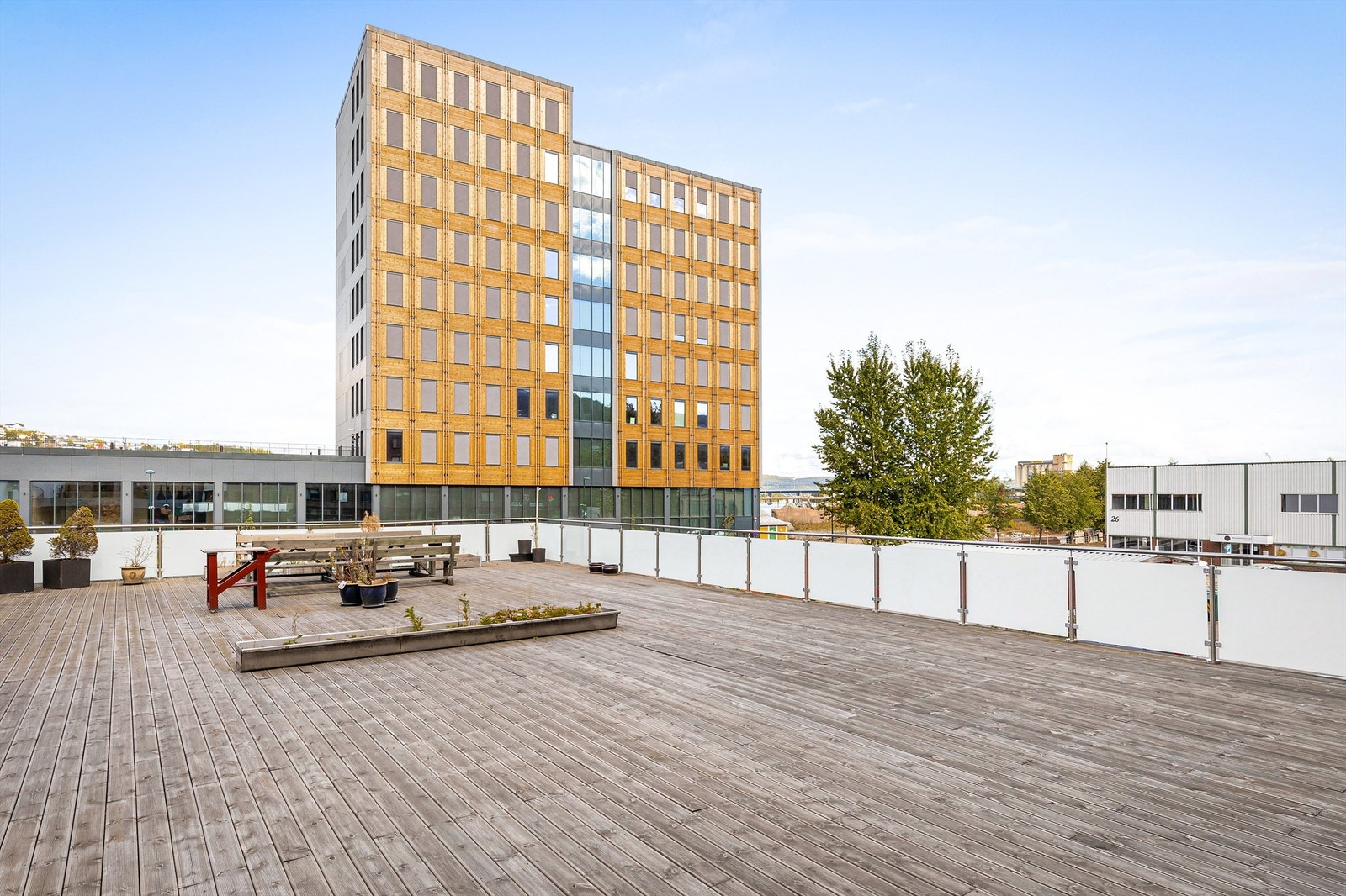 Leiligheten har tilgang til felles takterrasse med gode solforhold Galleribilde