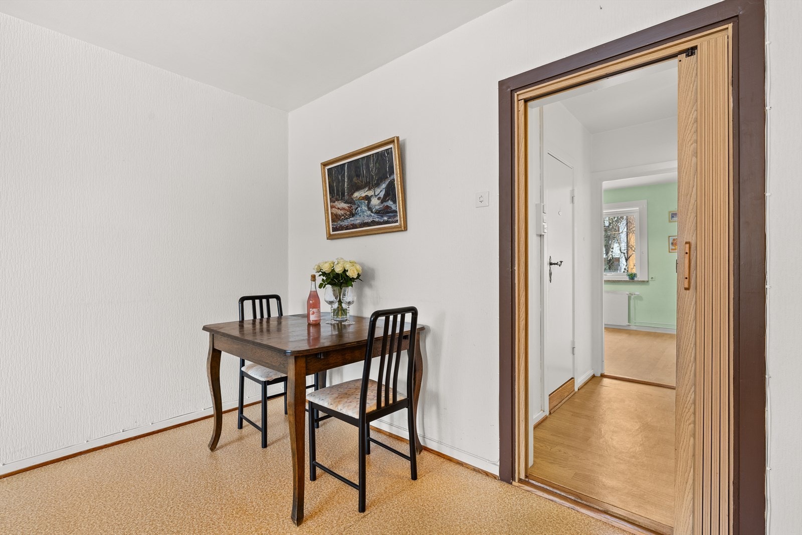 Veldrevet borettslag med god vedlikeholdshistorikk. Vinduer og balkongdører ble skiftet i 2017 Galleribilde