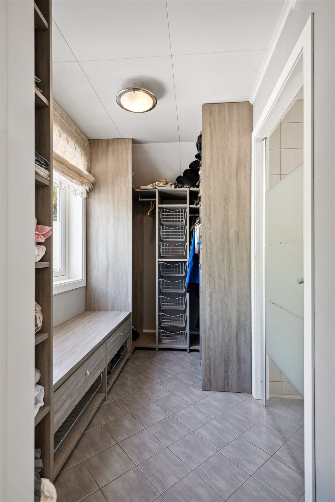 God plass til oppbevaring av klær. Galleribilde