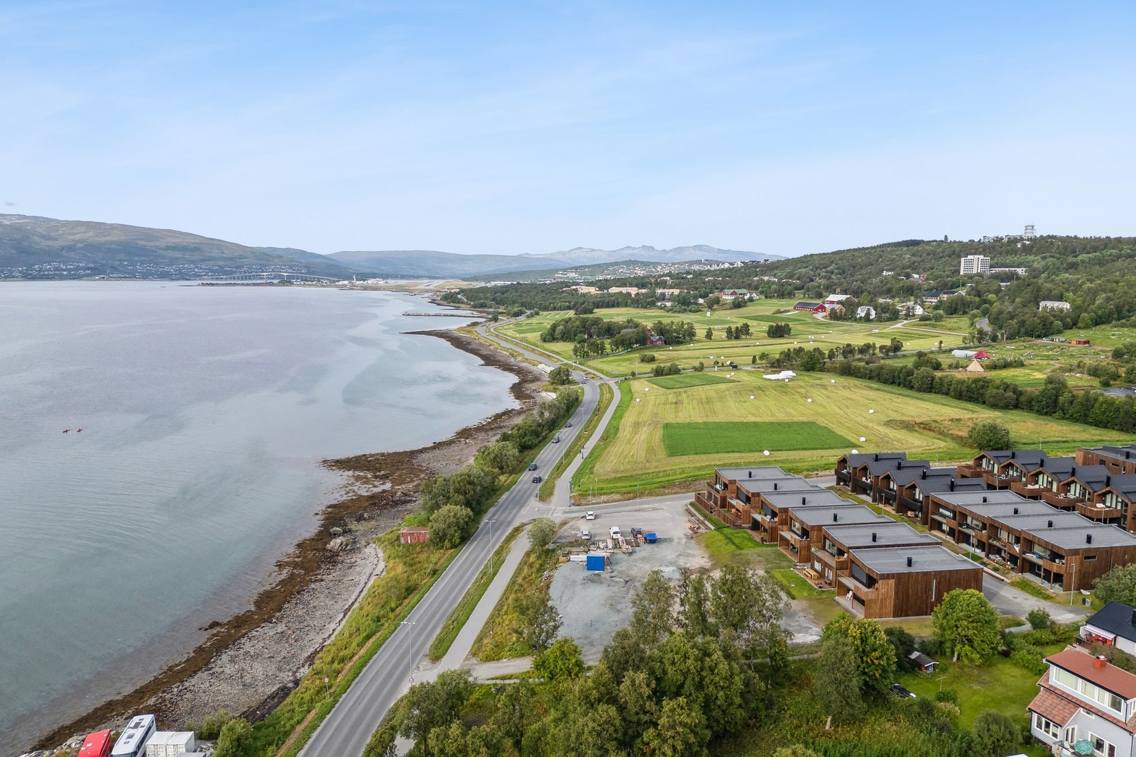 Flott området med både turterreng, sjø og fjære, samt kort vei til Telegrafbukta Galleribilde