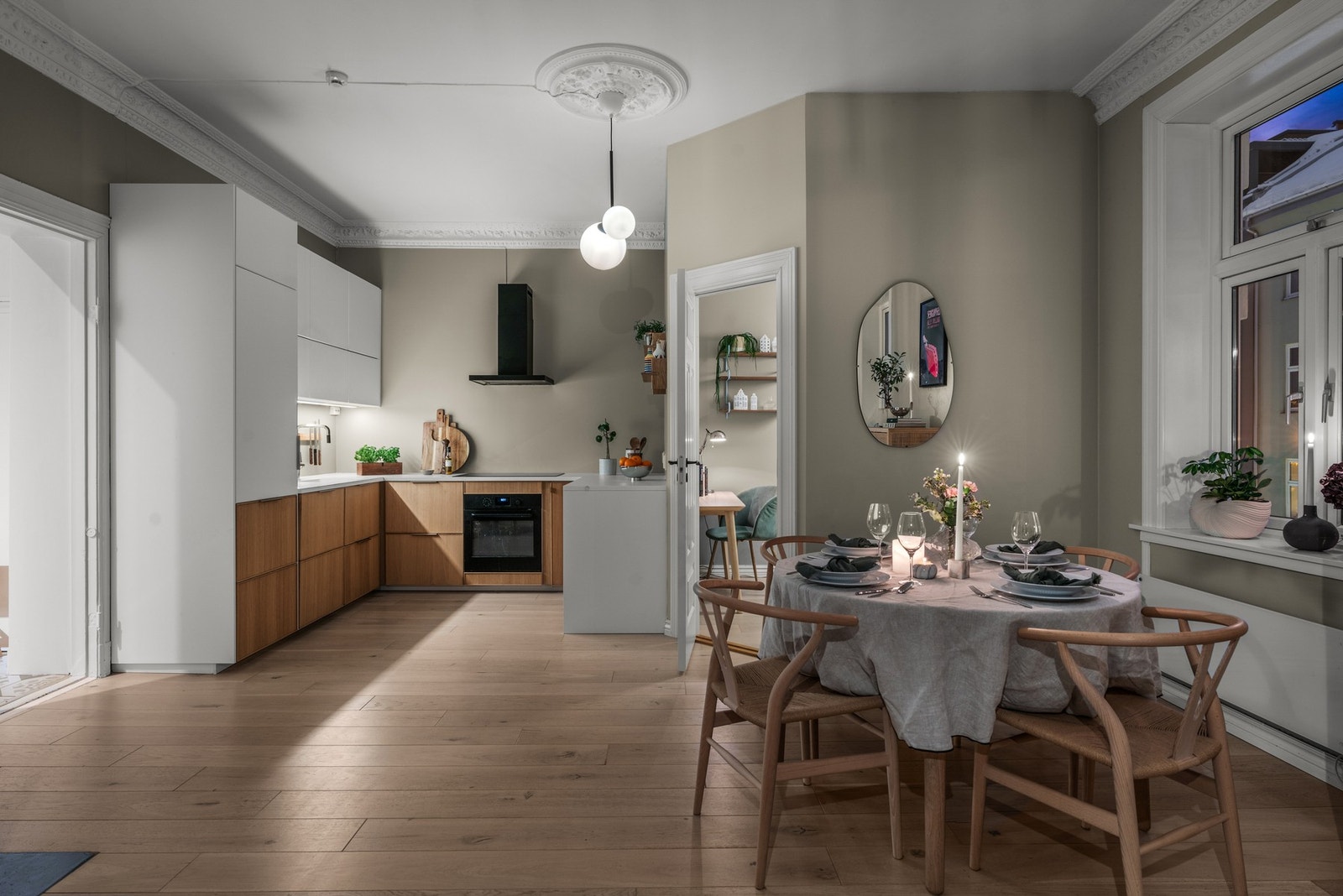 Leiligheten har den perfekte balansen mellom sjel og funksjonalitet Galleribilde