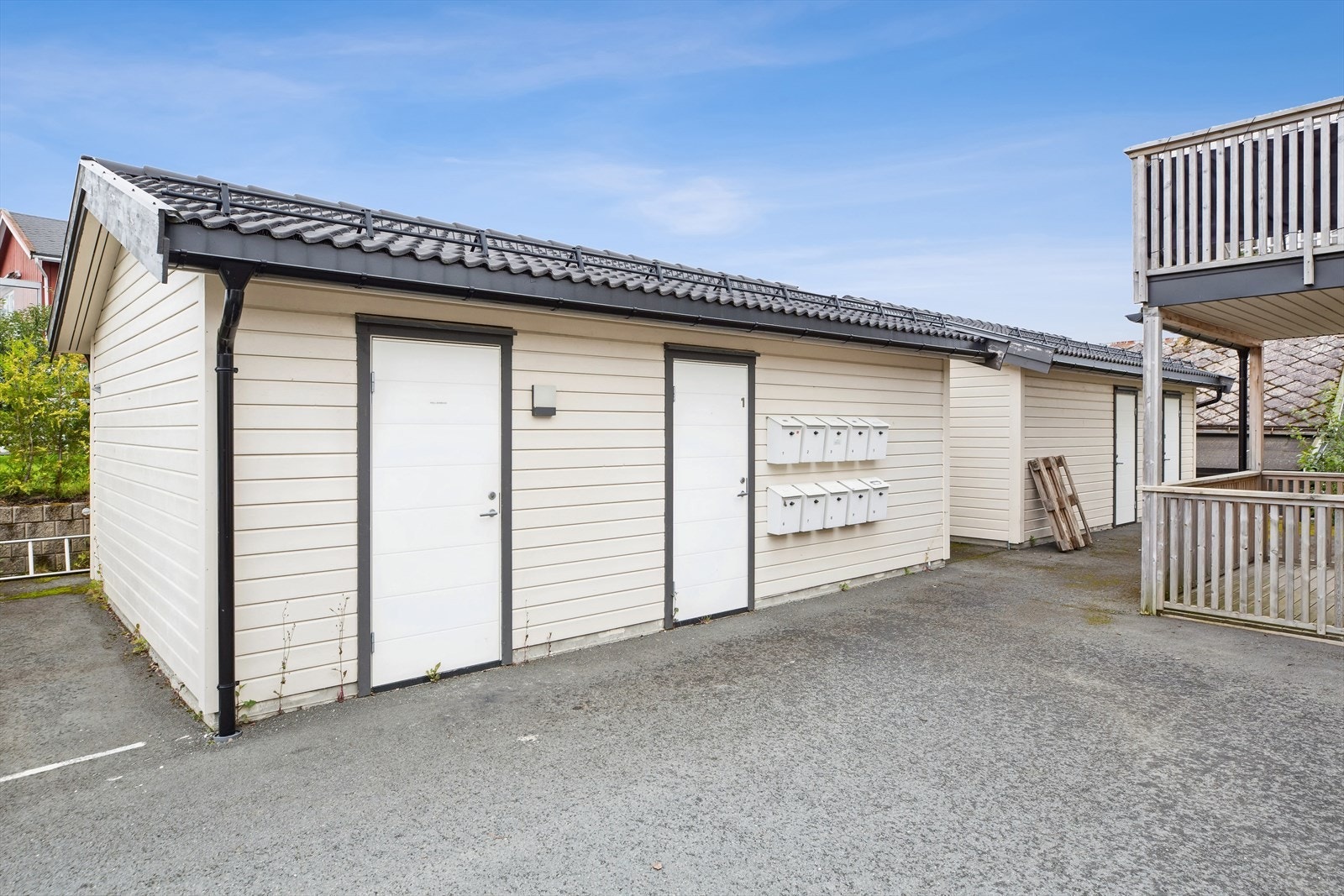 På bakkeplan disponerer leiligheten en sportsbod på ca. 5 kvm. Galleribilde