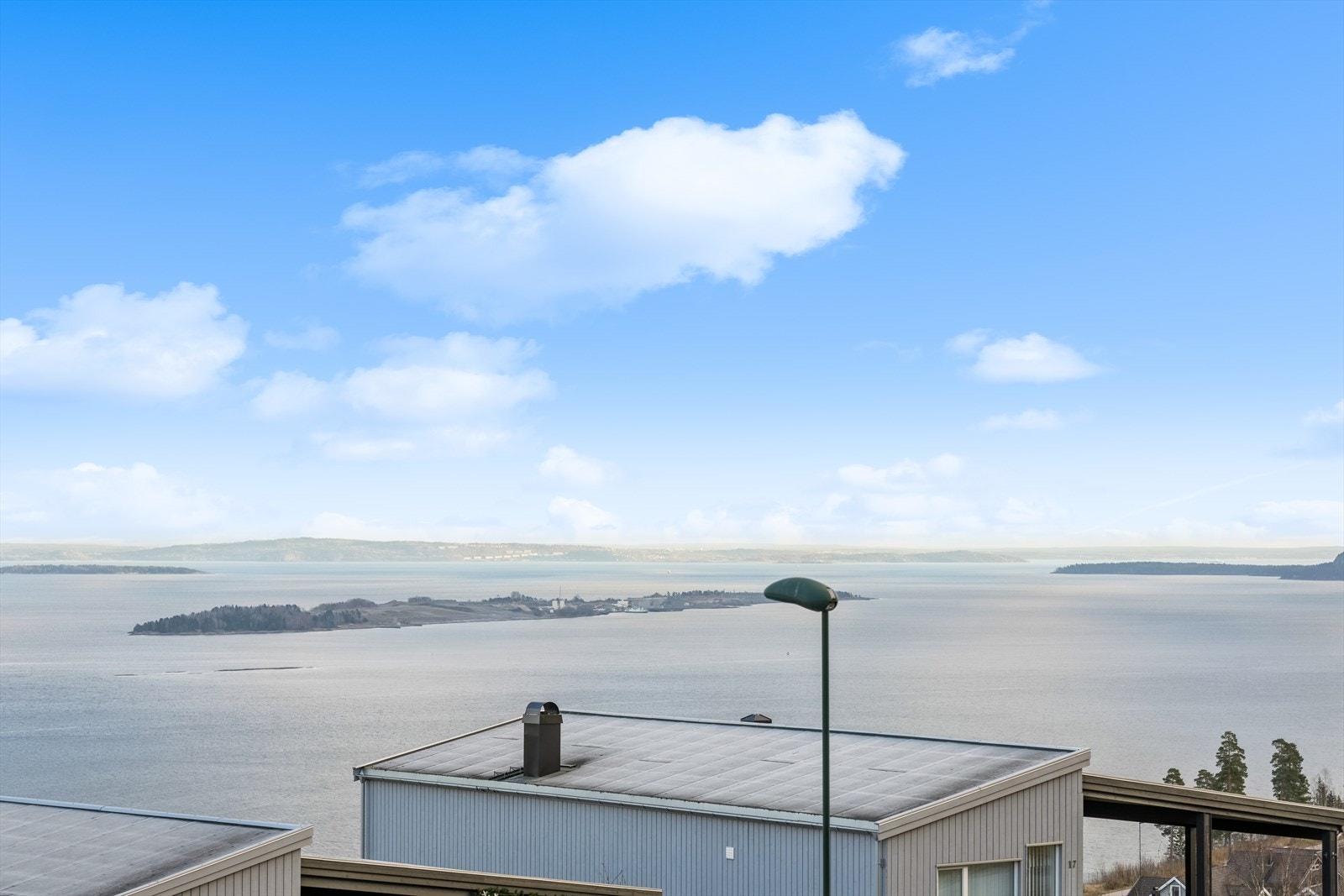 Her kan du nyte morgenkaffen og utsikten! Galleribilde