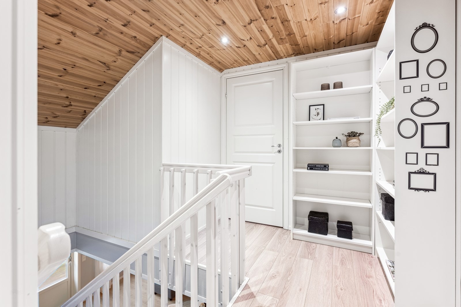 Gang i loftsetg. Galleribilde