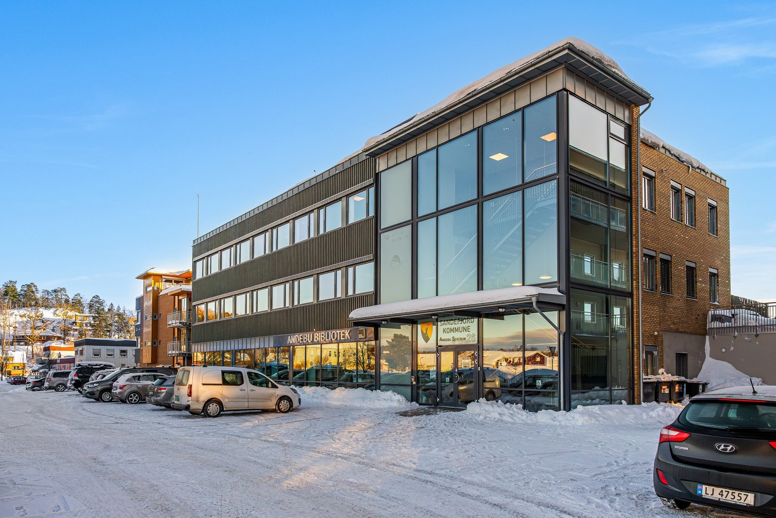 Like om hjørne finner du også bibliotek. Galleribilde