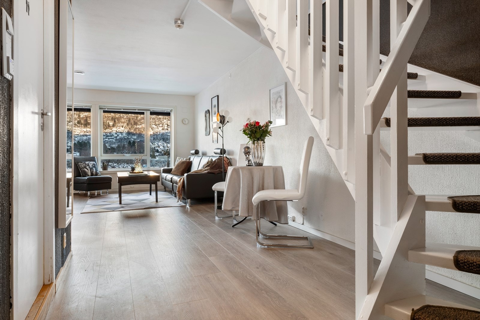 - La oss ta turen opp i andre etasje - Galleribilde