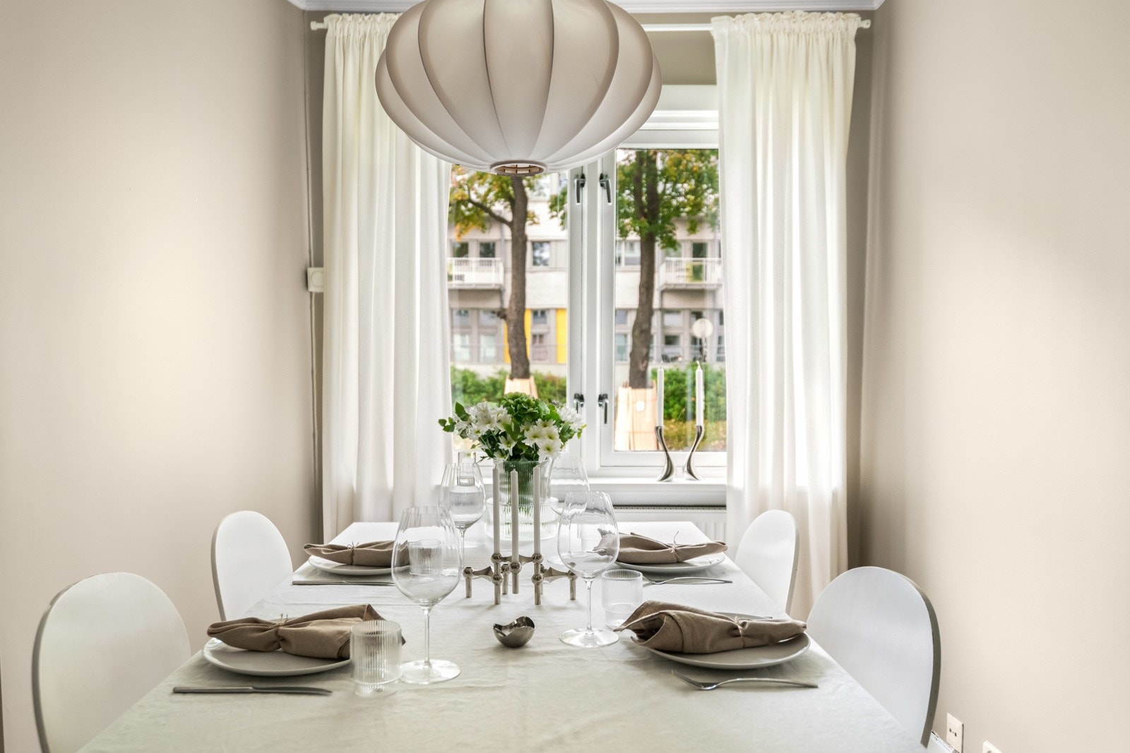 Her kan man invitere venner og familien til hyggelige middager! Galleribilde