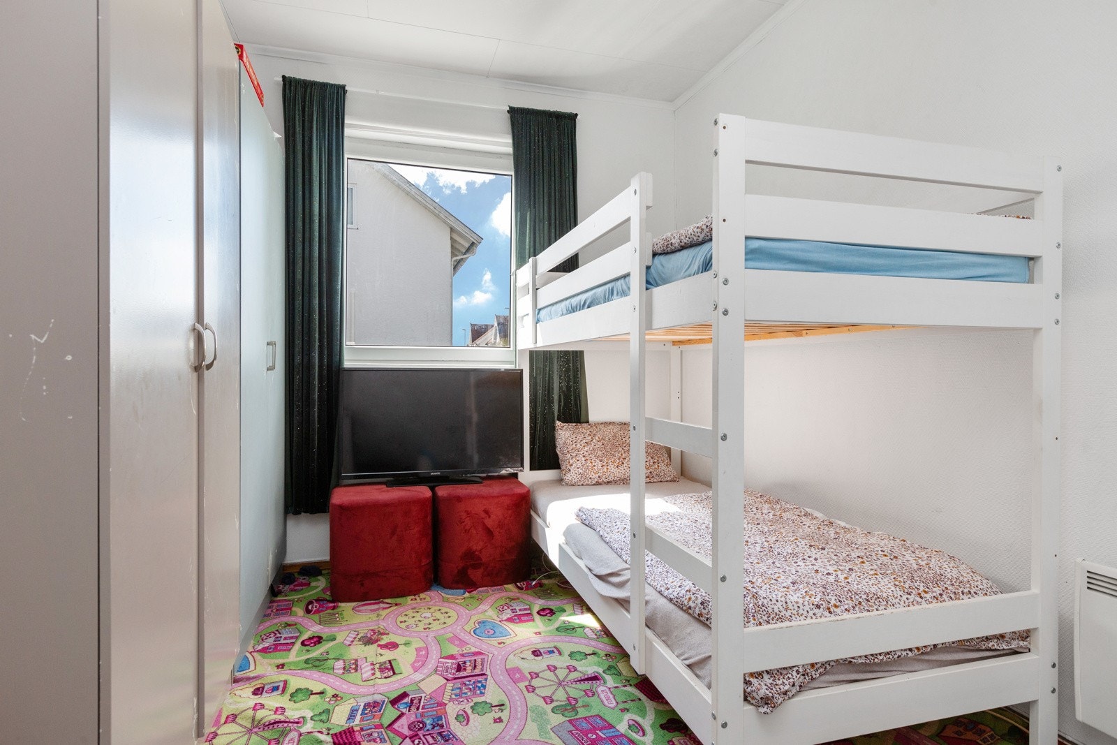 Soverom i kjeller Galleribilde