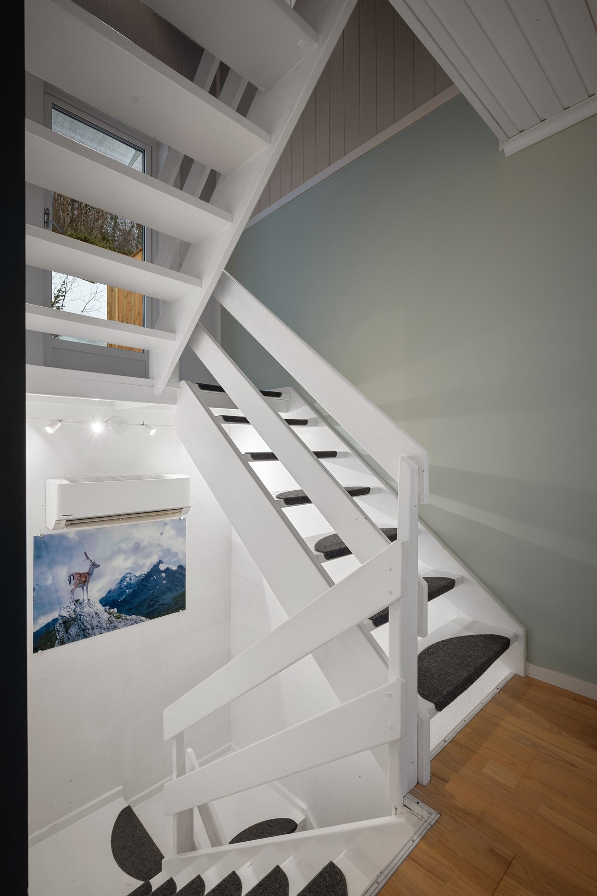 Vi tar turen videre opp i 2.etasjen Galleribilde