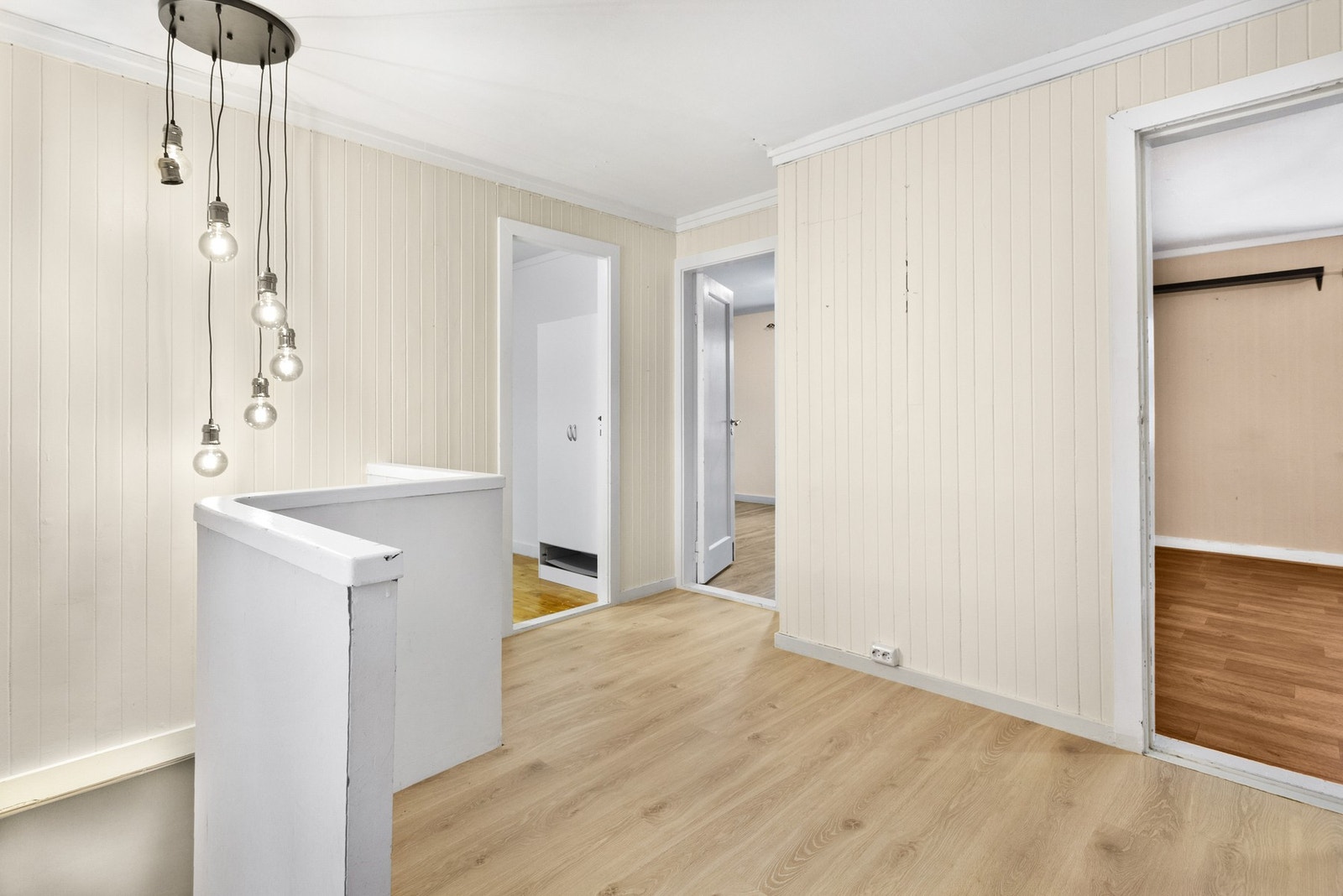 2.etasje består av loftgang og 4 soverom Galleribilde