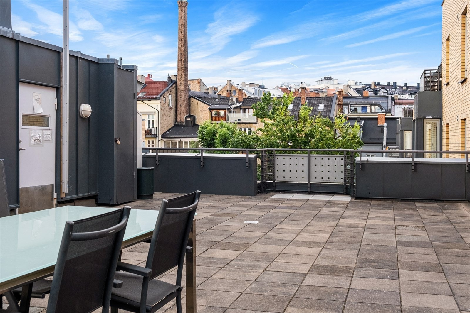 Sameiet har en felles takterrasse i oppgang 18D. Til fri benyttelse for beboerne! Galleribilde