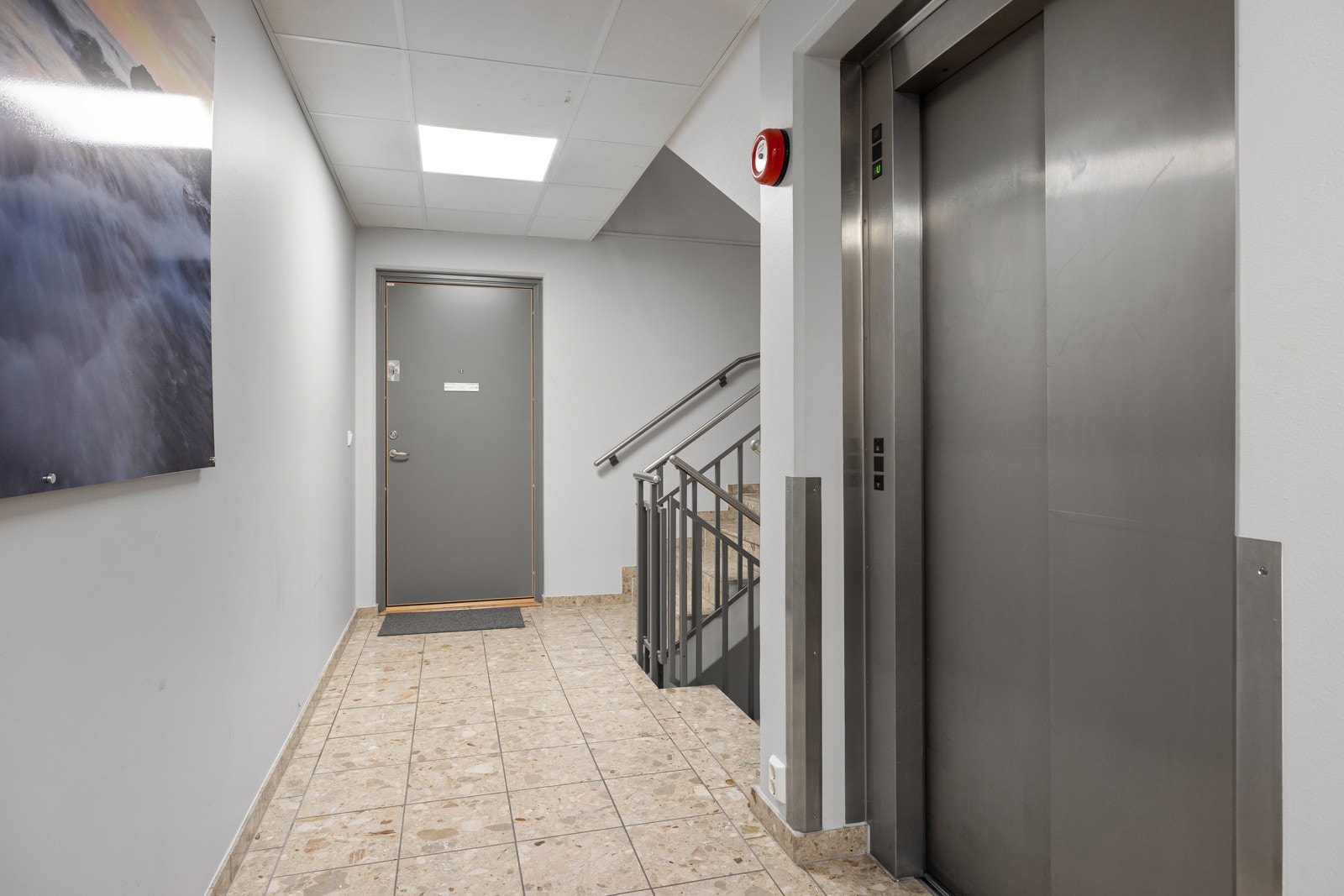 Med heis i oppgangen får du enkel tilgang til leiligheten, selv om du bor i 5. etasje. Galleribilde