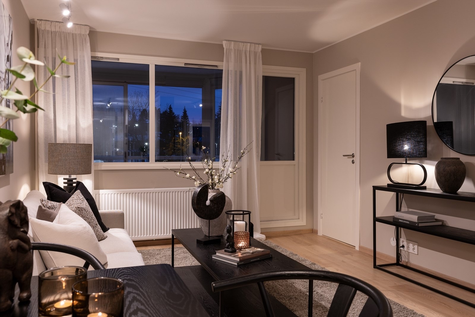 Det elektriske er byttet, og det er mulig å styre lysene via en app! Galleribilde