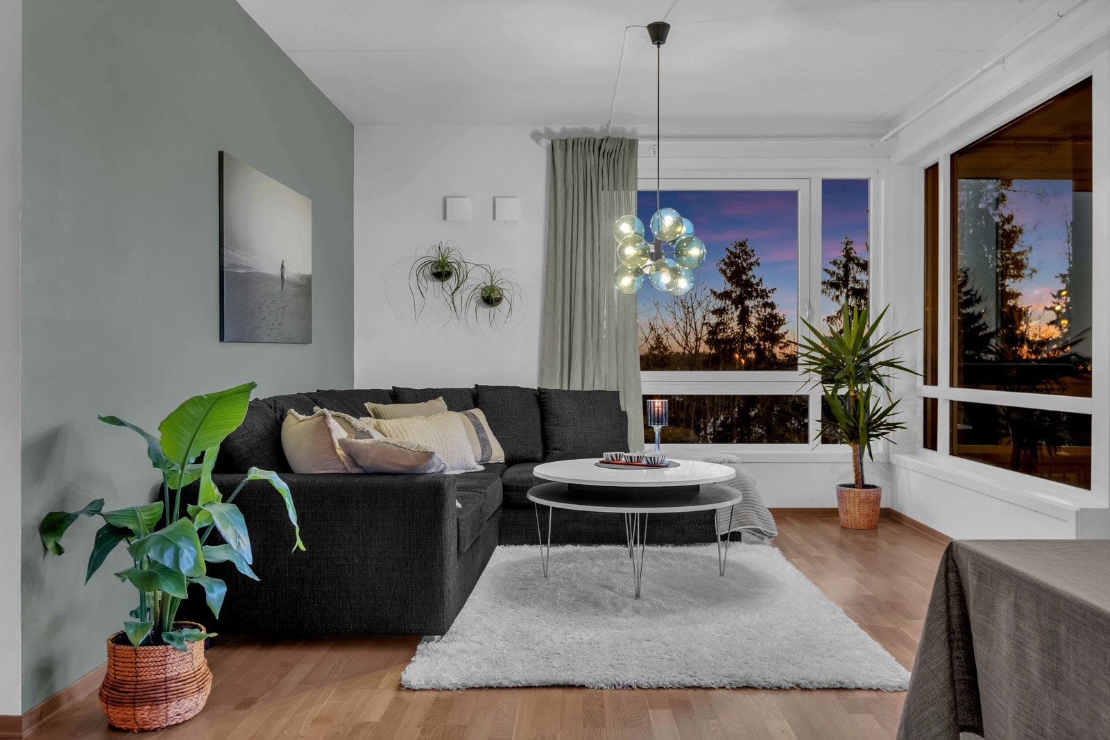 Leiligheten ligger i et attraktivt område på øvre Billingstad med gode sol- og utsiktsforhold Galleribilde