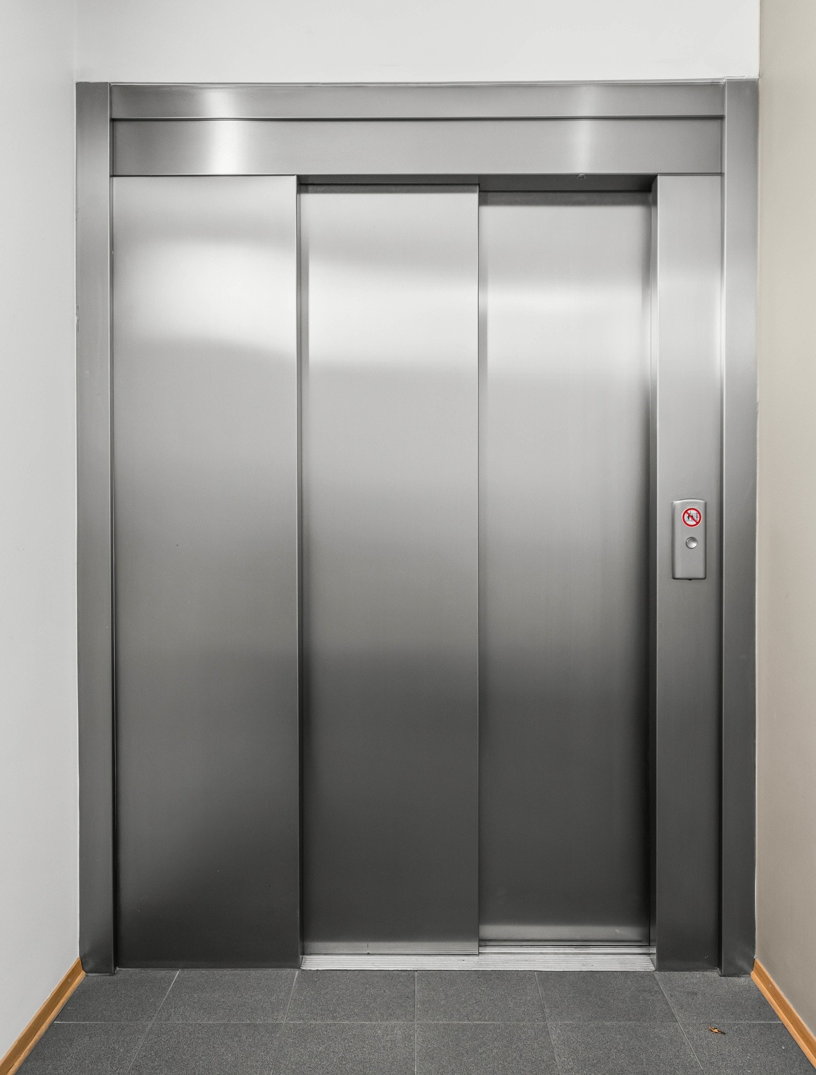 Heis i bygget ned til garasjeplan Galleribilde
