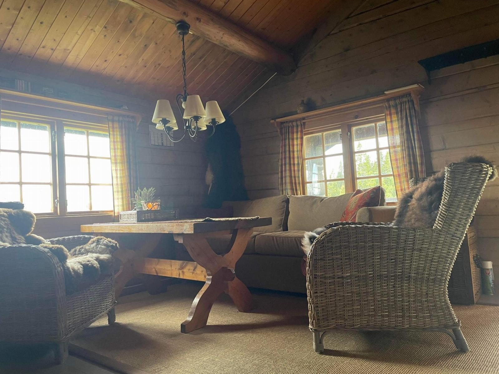 Private bilder: Rebbisbakke stue Galleribilde