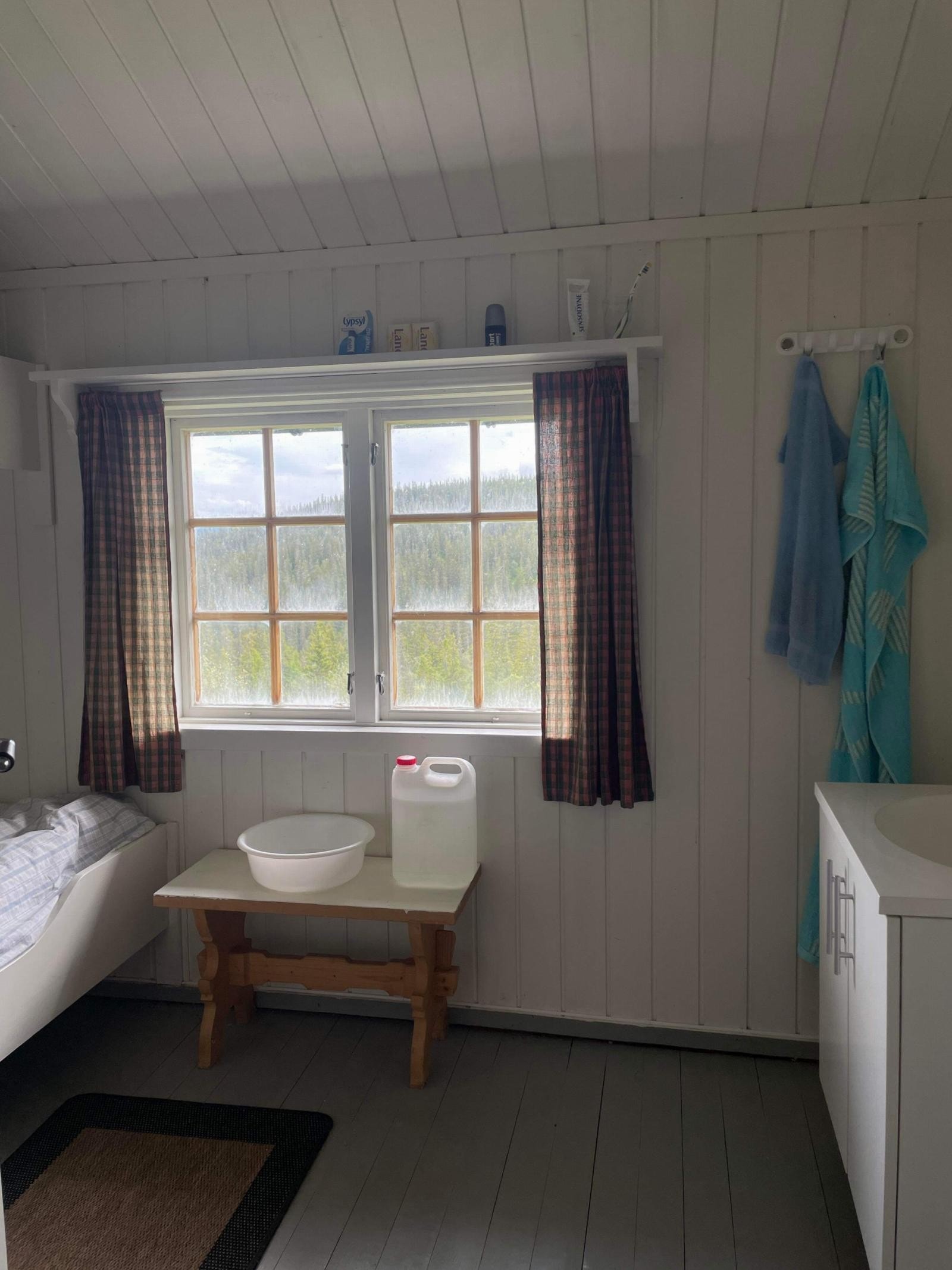 Private bilder: Rebbisbakke soverom Galleribilde