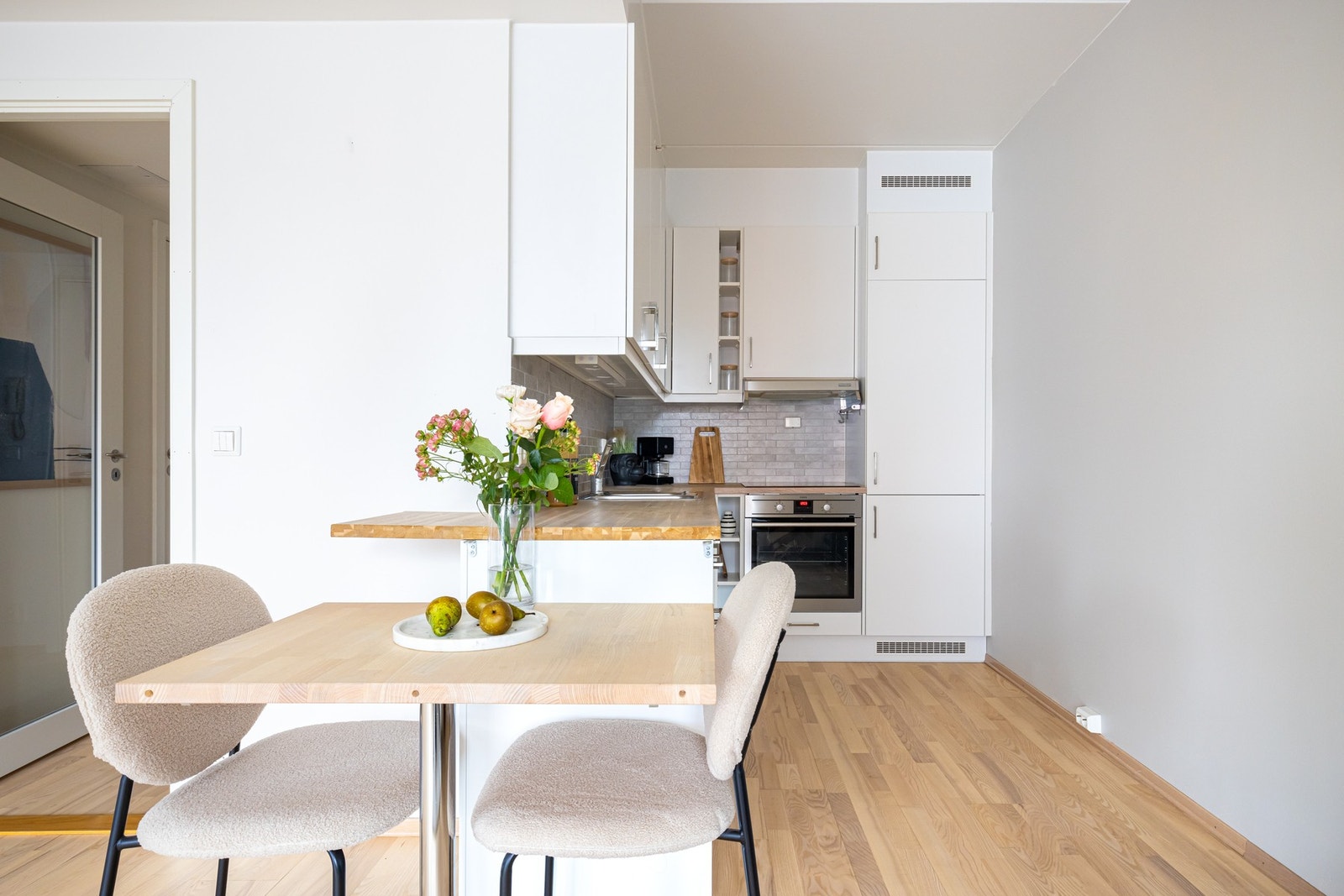 Visste du at a-konto fyring, varmtvann samt bredbånd er inkludert i felleskostnadene? Dette bidrar til en mer oversiktlig privatøkonomi. Galleribilde