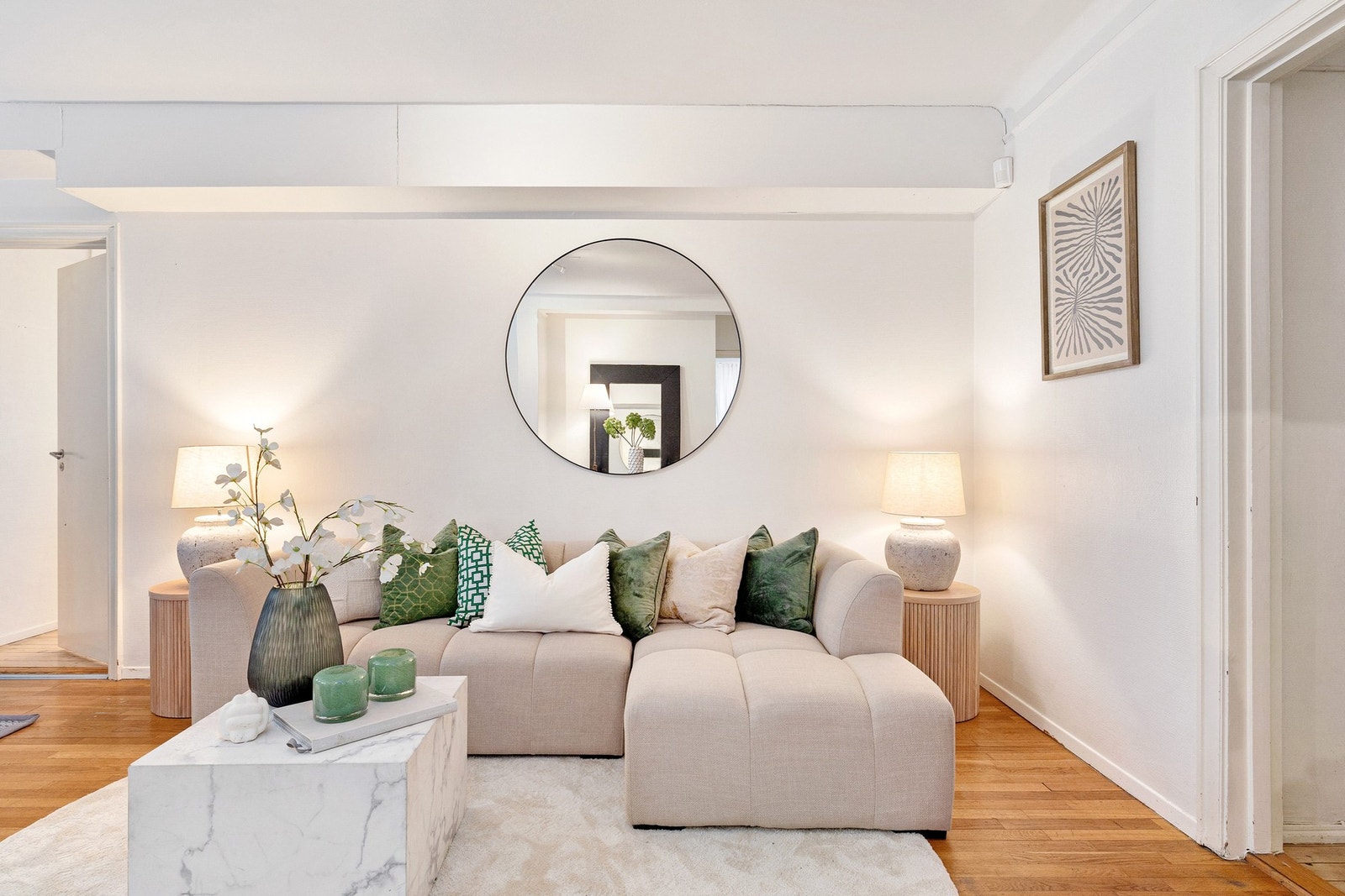 God plass til sofakrok. Galleribilde