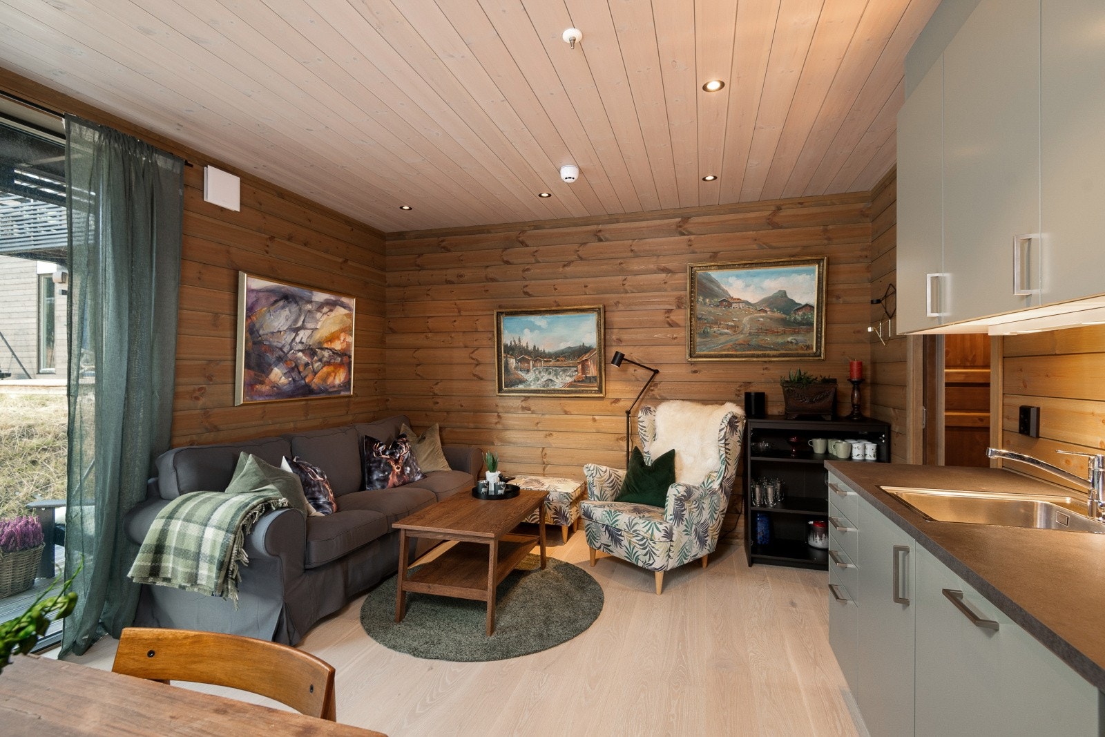 Christin Bechmann v/DNB Eiendom har gleden av å presentere Gammelsetervegen 14B! Galleribilde