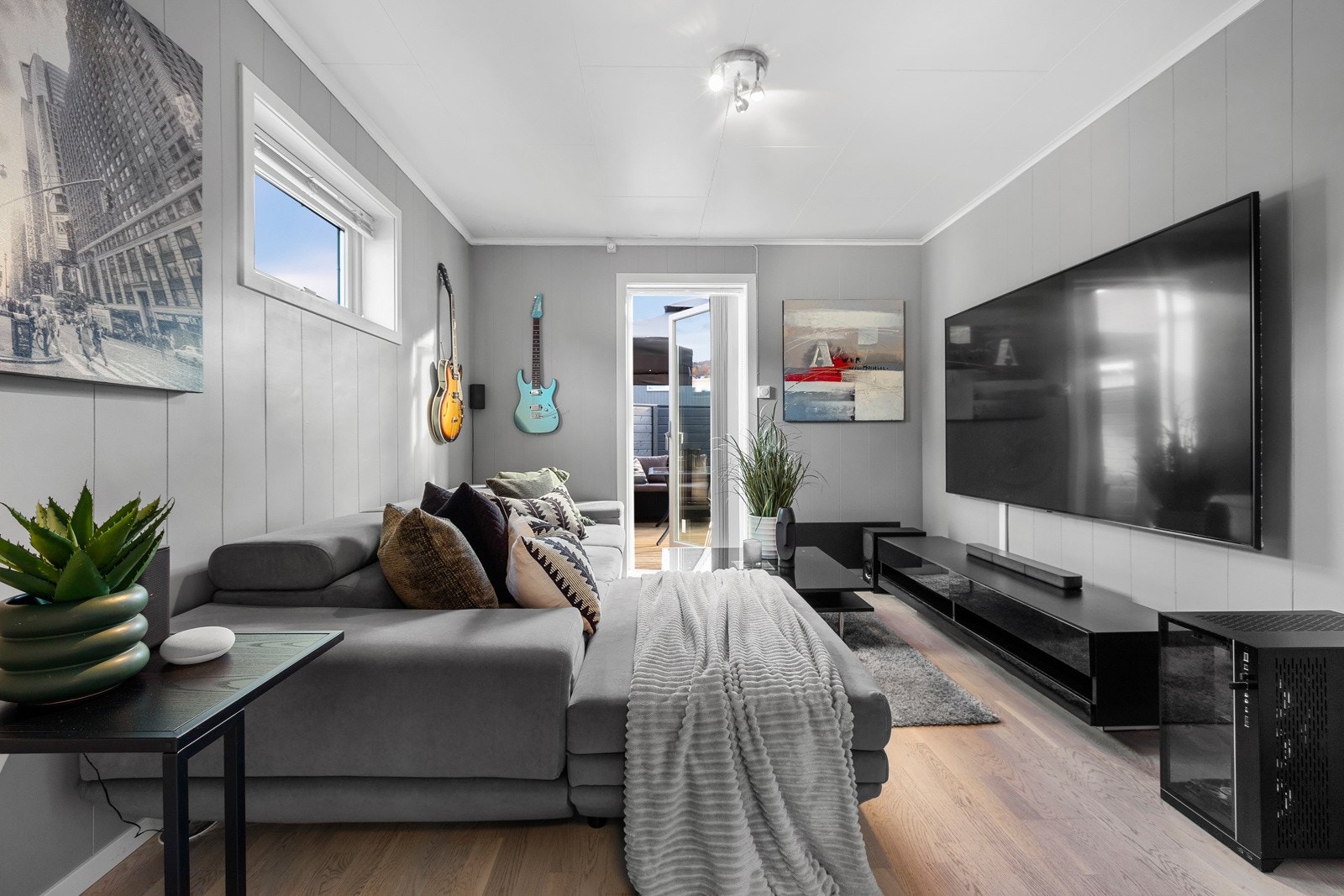 God plass til møblering - direkte utgang til terrasse Galleribilde