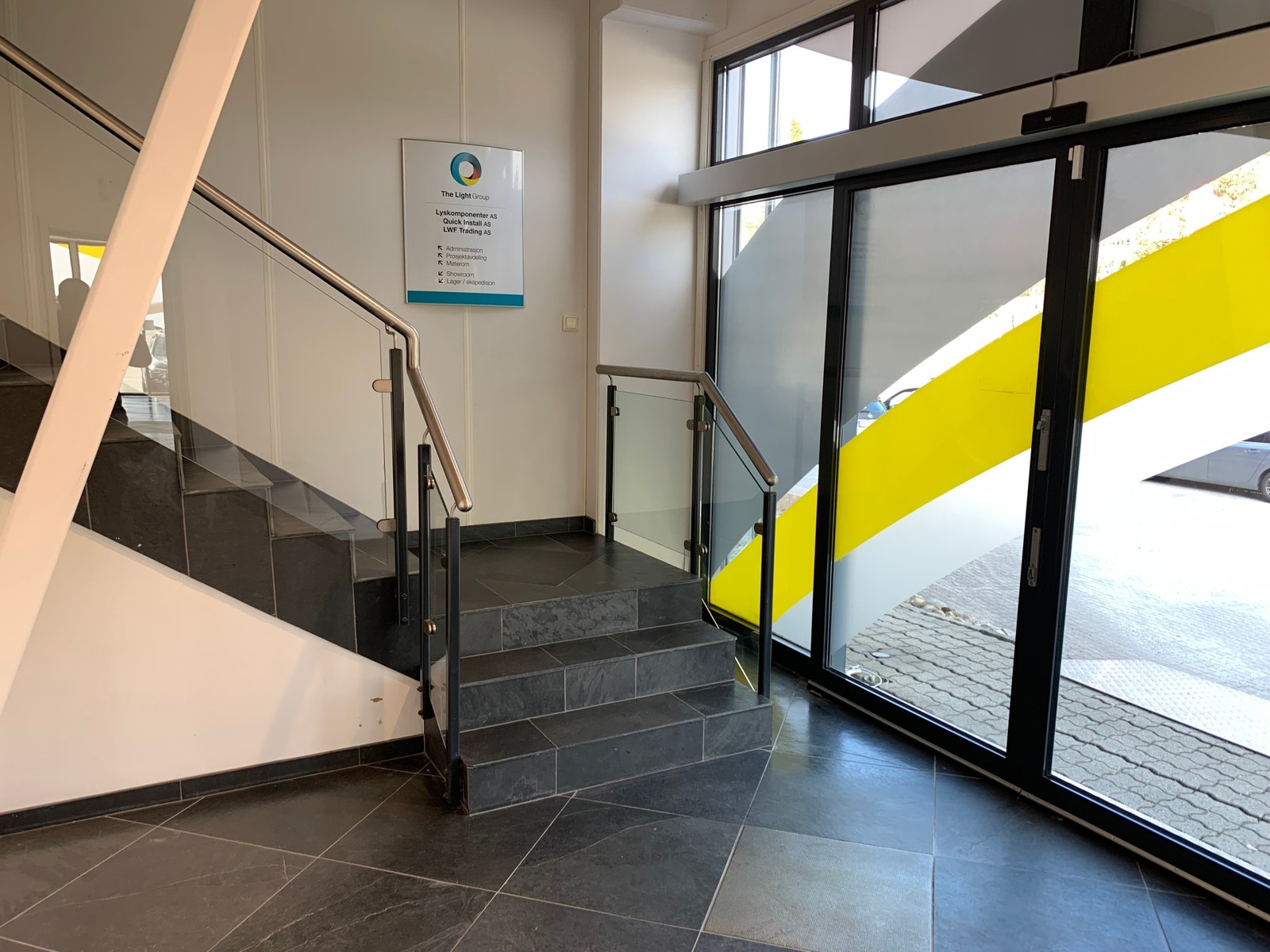 Trapp opp til kontorer i 2.etg. Galleribilde