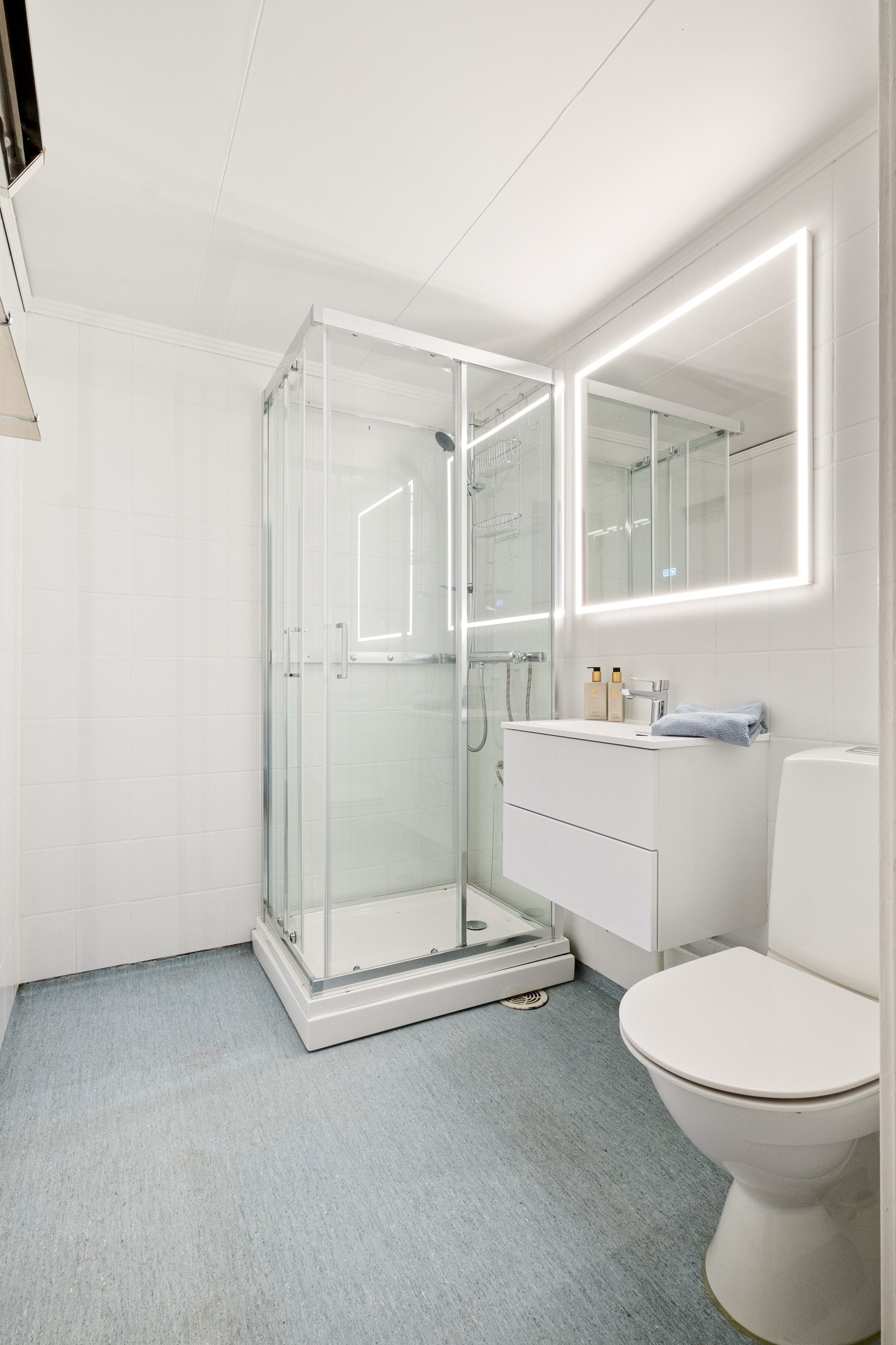 Badet ble oppgradert med maling og ny innredning i 2024. Galleribilde