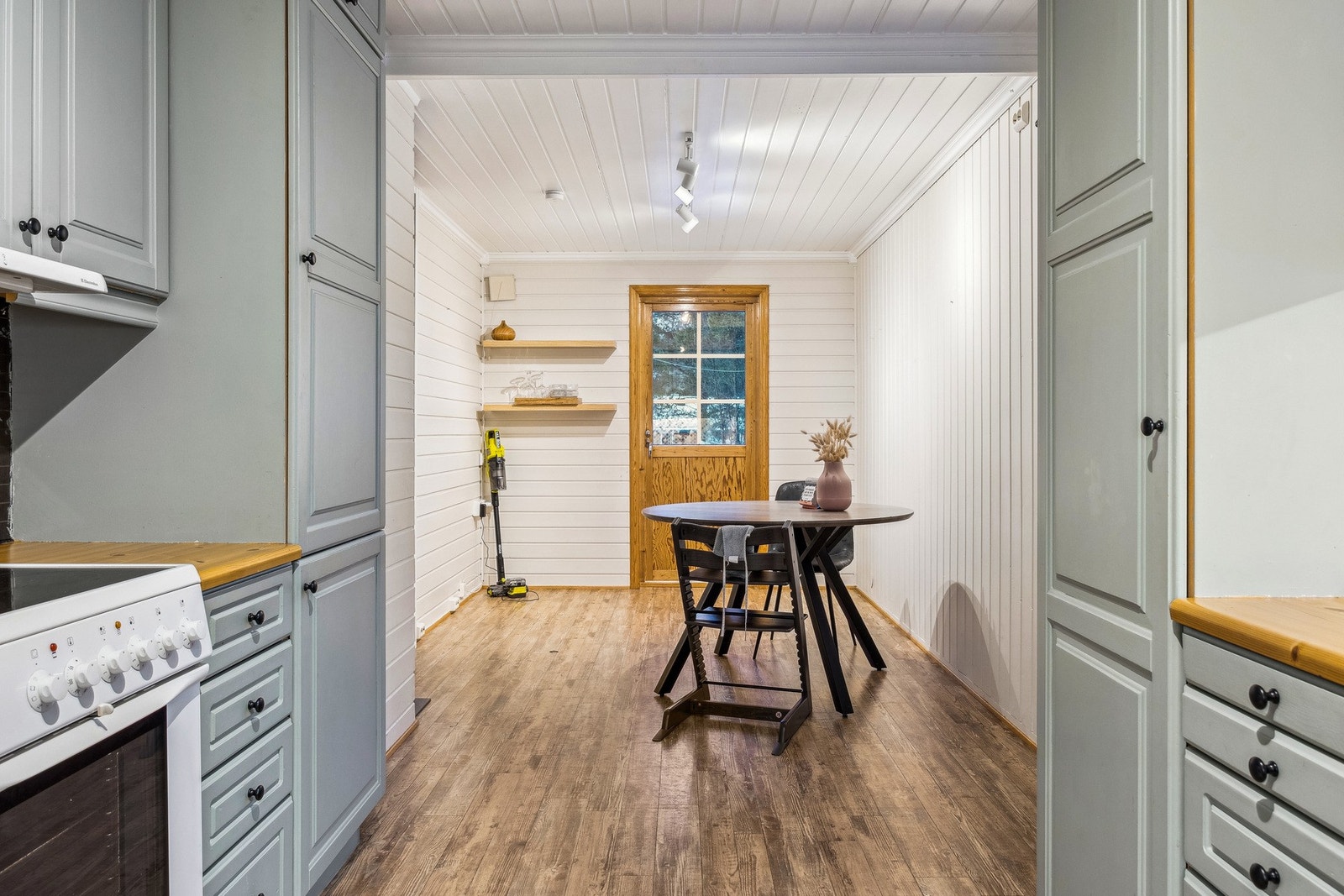 Plass til spisemøbler på kjøkkenet Galleribilde