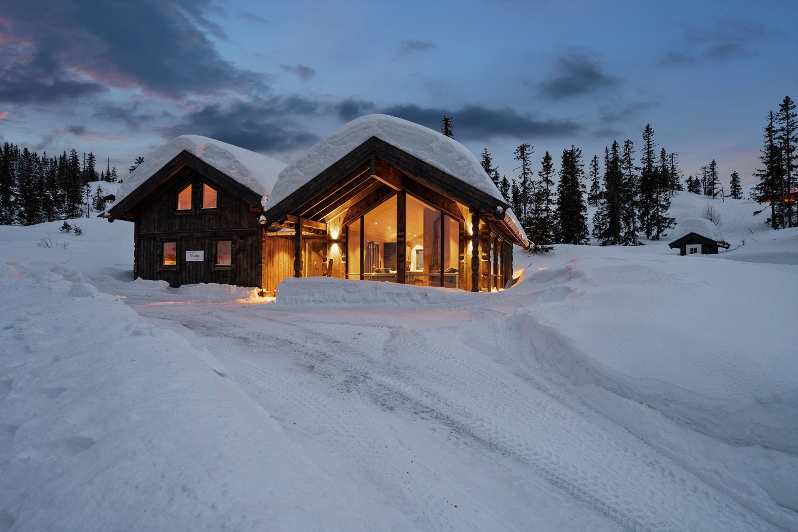 Drømmer du om et fredelig tilfluktssted omgitt av naturskjønnhet? Moltelia 4, plassert i et idyllisk hyttefelt på Vikerfjell i Ringerike kommune, er det perfekte stedet for deg Galleribilde