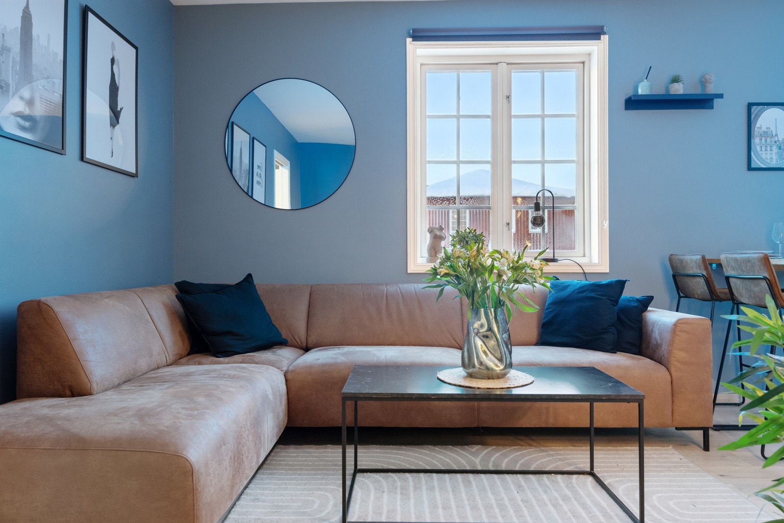 Leiligheten er tilkoblet fjernvarme som bidrar til lave strømutgifter og høy bokomfort. Galleribilde