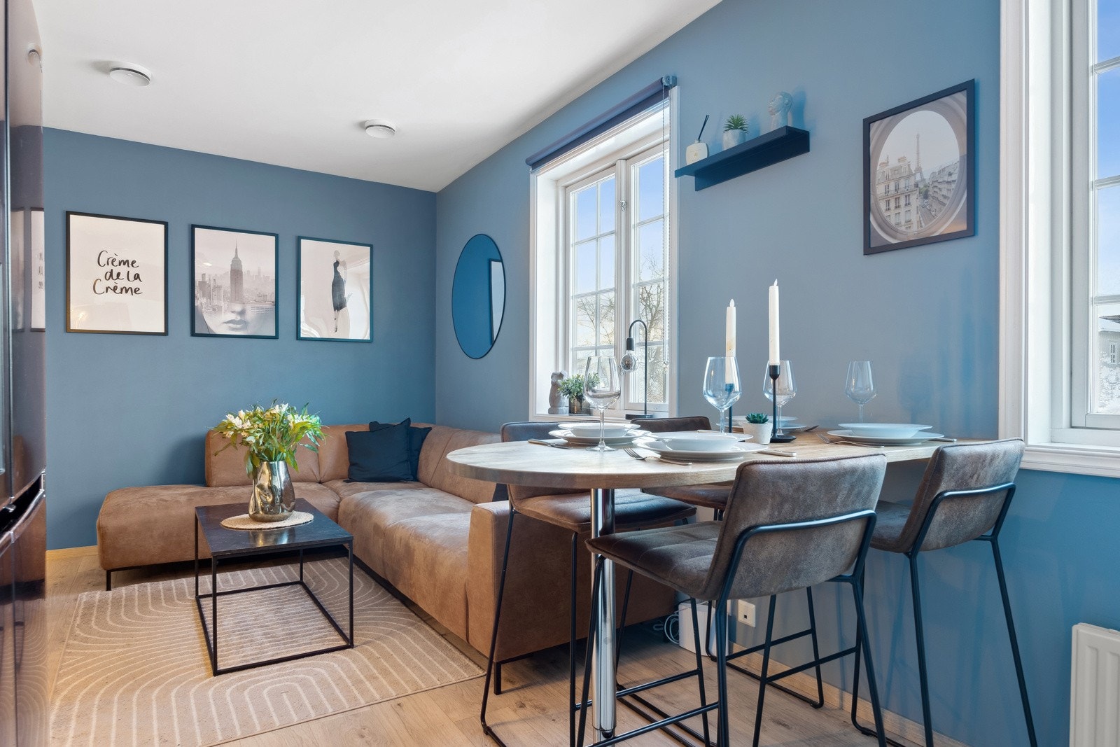 Ekstra god takhøyde og sjarmerende vindusposter i et historisk bygg. Galleribilde