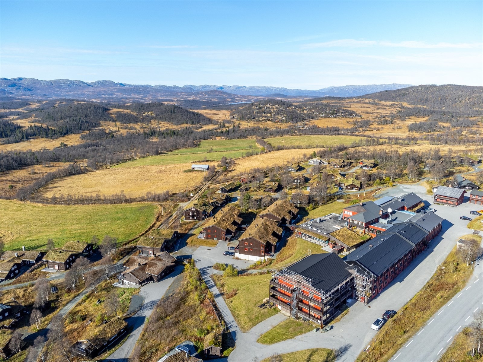 Her ligger du flott til med ski, tur og alpin utenfor døren. Galleribilde