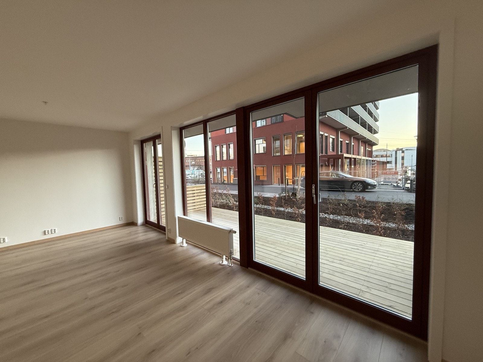 Her kan man fint møblere inn i ulike soner - Tilgang til markterrasse Galleribilde