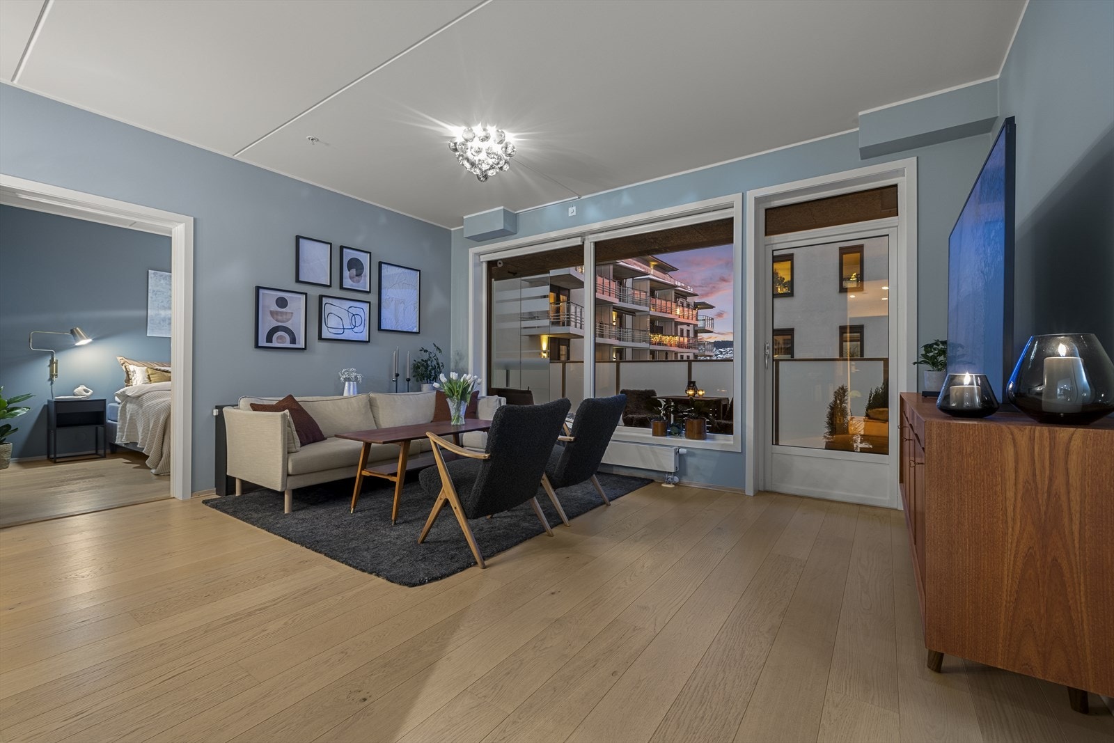 Nordvik v/ Henrik Larsen & Shayan Ferdowsian har gleden av å presentere en innbydene 3-roms leilighet med god planløsning! Galleribilde
