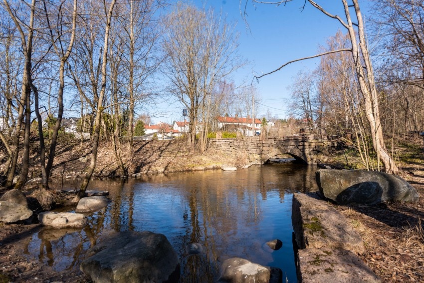 Kun få minutter unna finner du Alnaelva, her arrangerers også tidvis fakkeltog som er veldig populært. Galleribilde