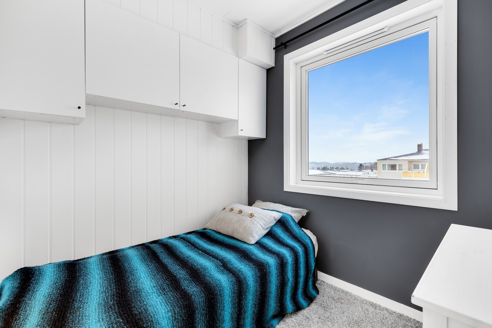 Det er etablert et ekstra soverom på 4,5 kvm i tidligere del av kjøkken. Galleribilde