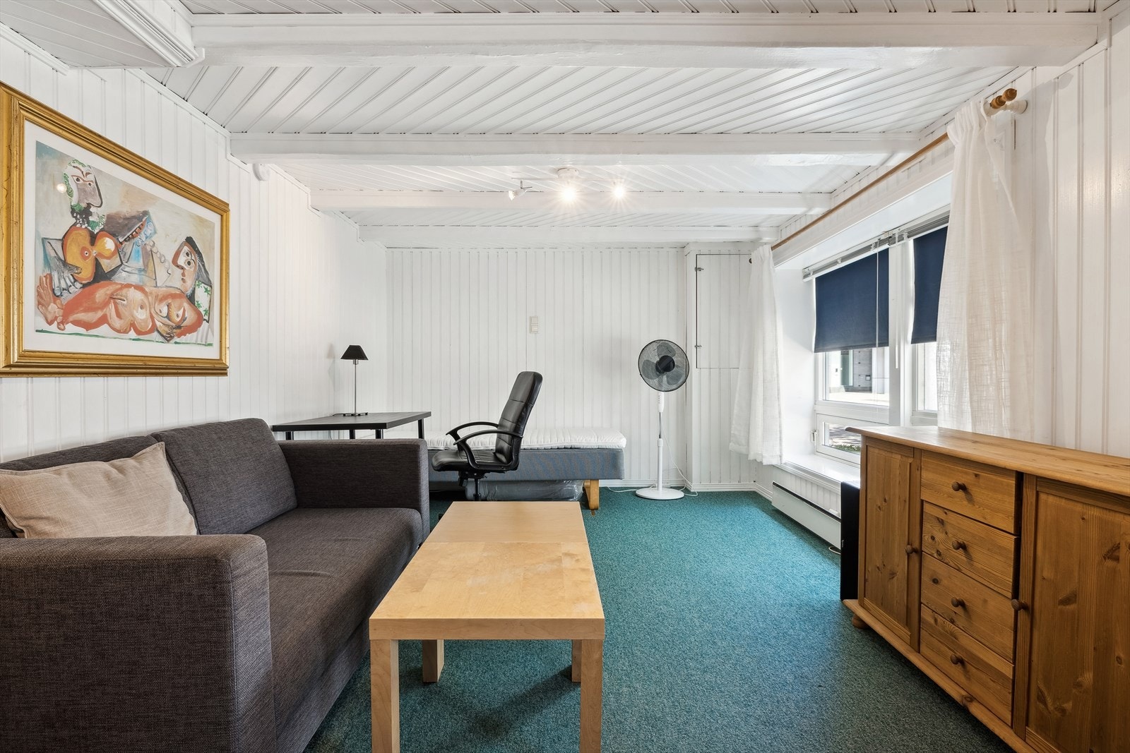 Butikklokale. Brukes som kontor. Galleribilde