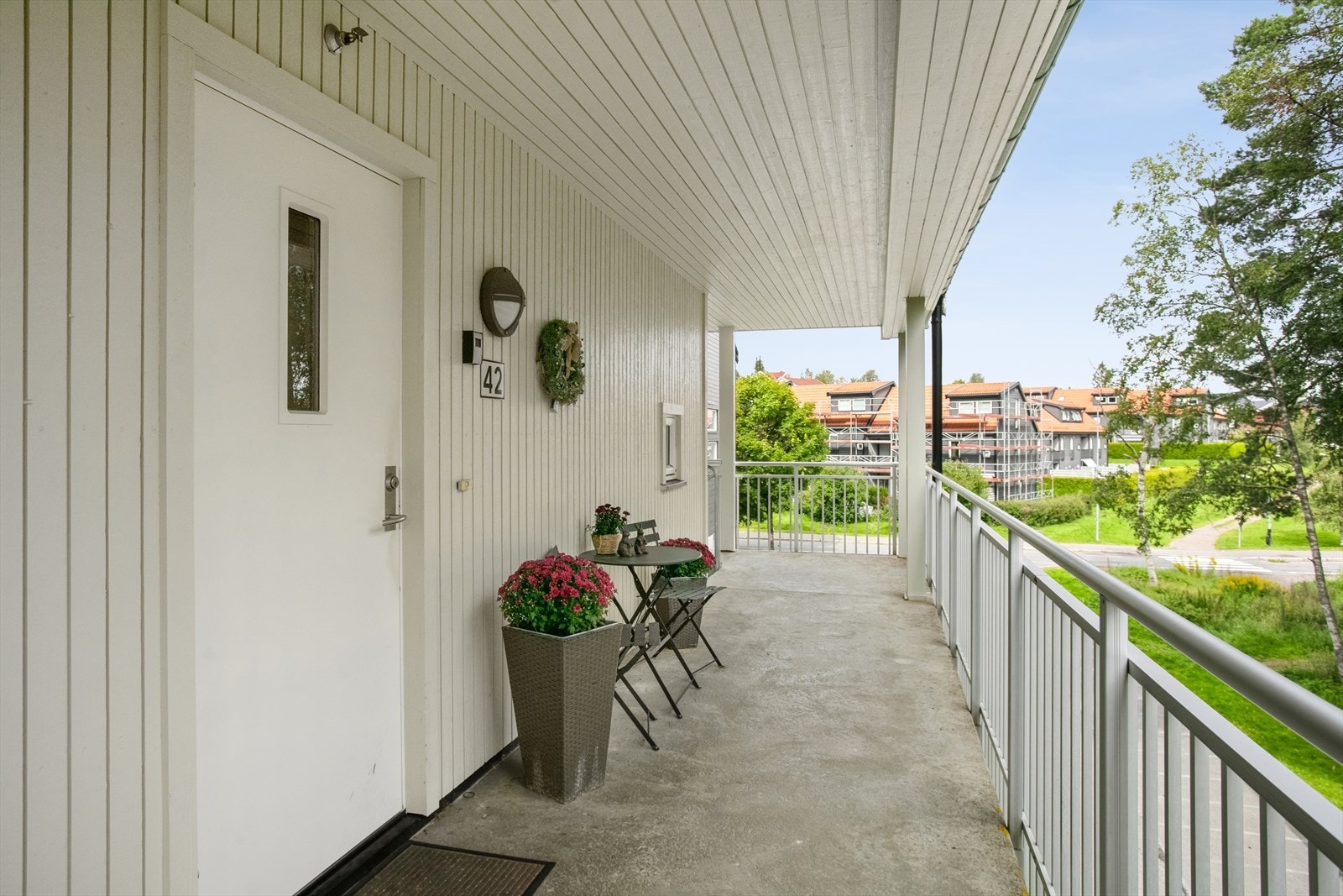 Leiligheten har inngang fra overbygget svalgang Galleribilde