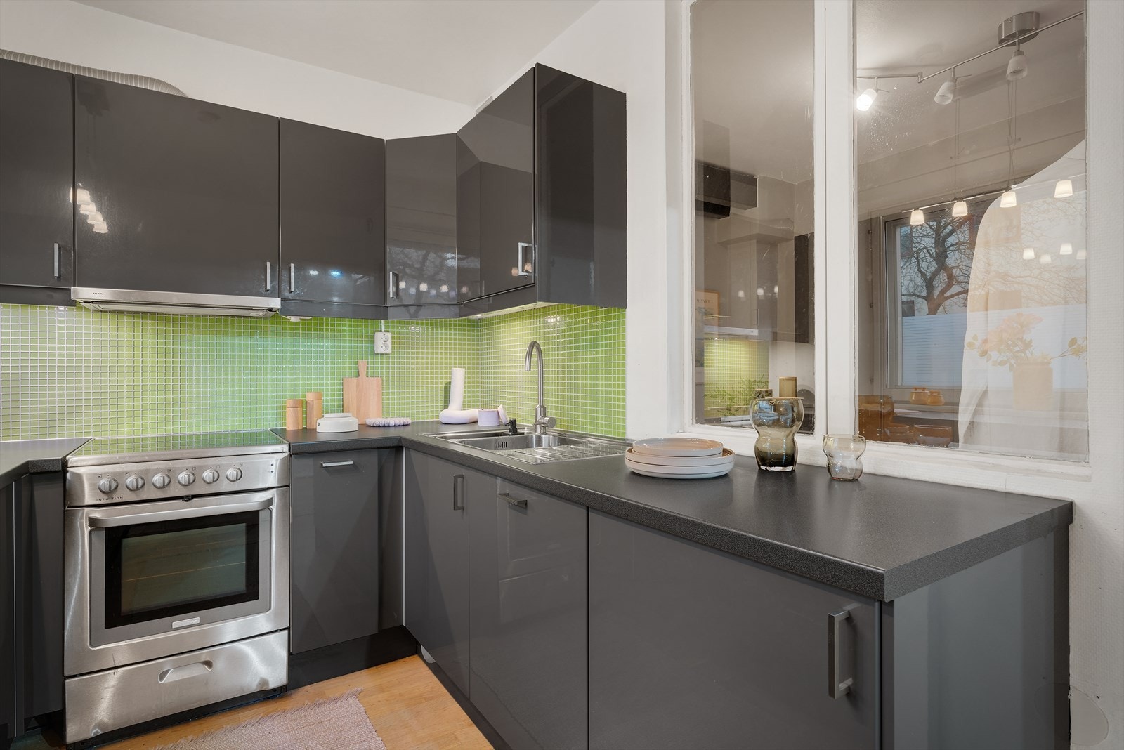 - Kjøkken er utstyrt med vannstoppesystem som en god kvalitet - Galleribilde