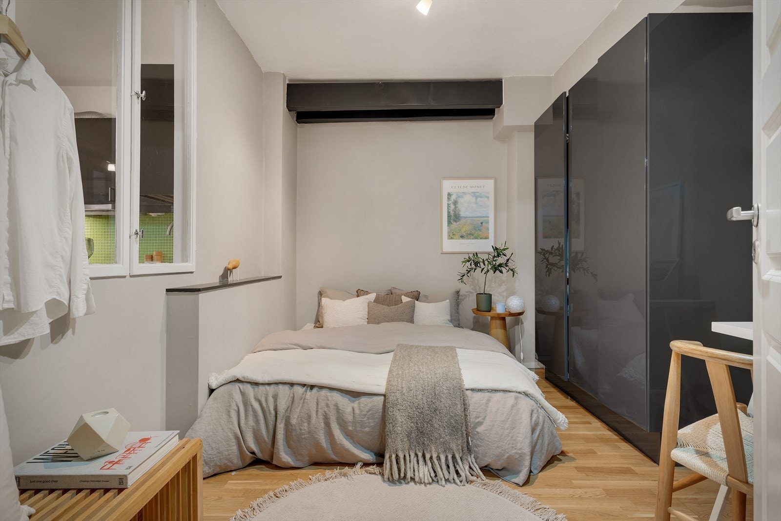 - Sovealkoven er på 10,3 m² og gir rikelig med plass til dobbeltseng og garderobe - Galleribilde