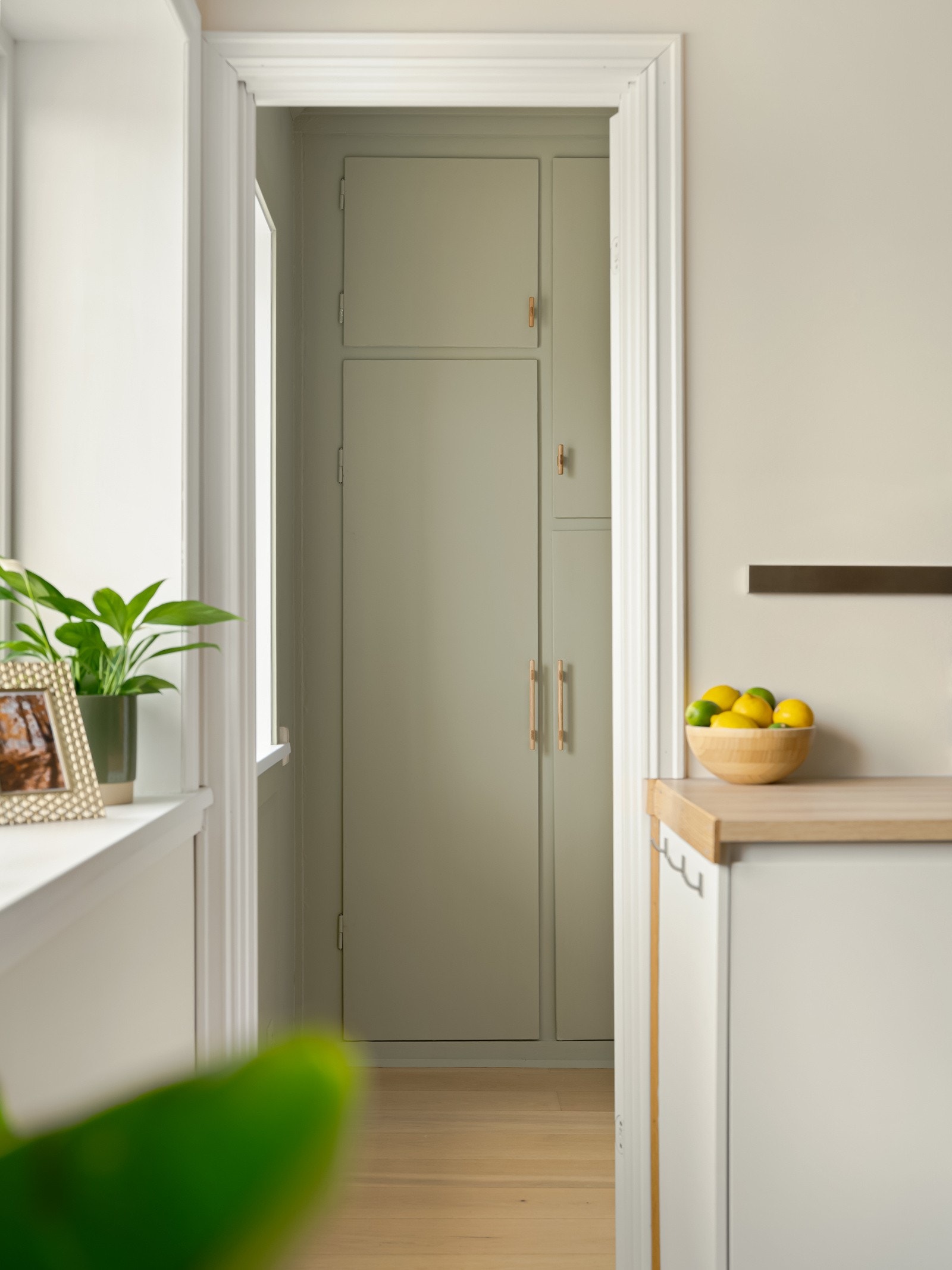 Fra stuen finner vi inngangen til soverommet. Galleribilde