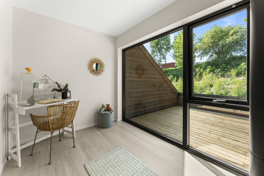 Rom med adkomst til takterrassen. Perfekt som hjemmekontor eller babyrom, vegg i vegg med hovedsoverom. Galleribilde