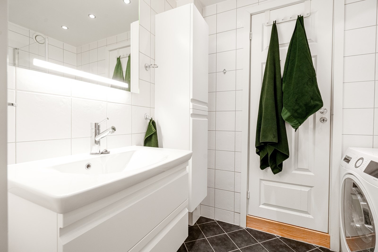 Badet er pusset opp i regi av borettslaget i 2013. Galleribilde