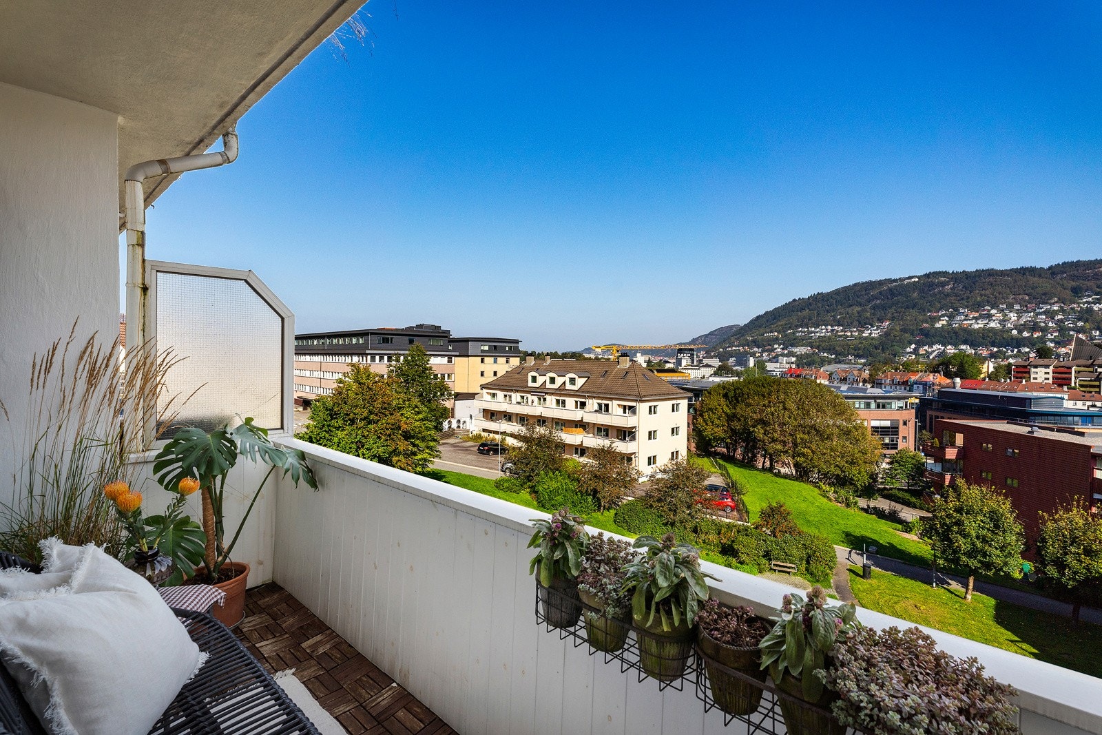 Her ser du innseilingen til Bergen, samt Fløyen. Galleribilde