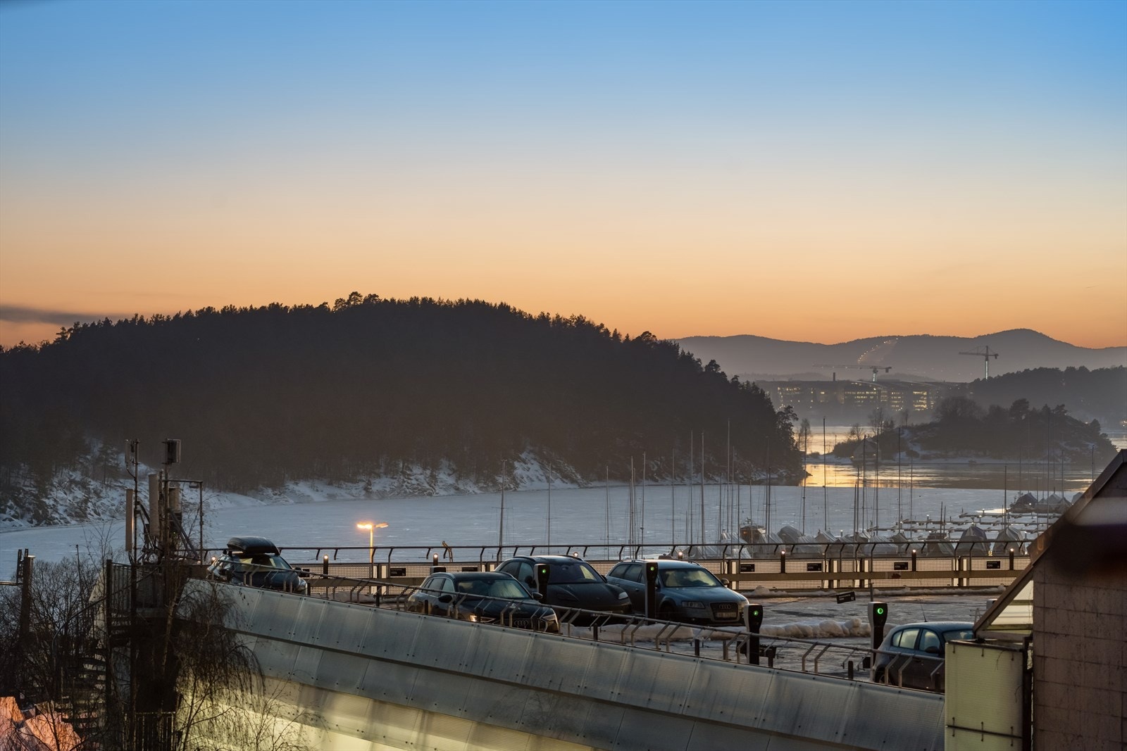 Fra leiligheten er det fantastisk utsikt mot Bestumkilen. Galleribilde