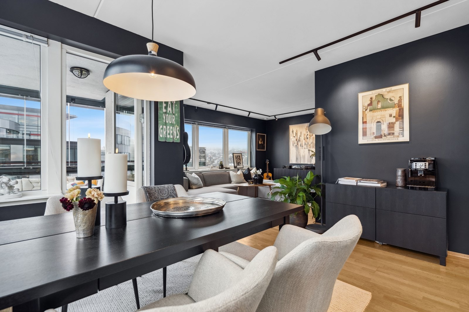 Leiligheten disponerer i tillegg en ekstern bod på ca. 9 m², samt felles sykkelbod. Galleribilde