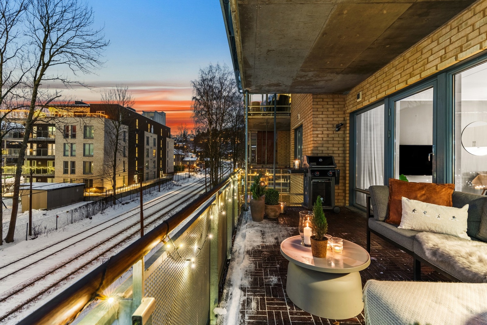 I tillegg til egen balkong har også beboerne i sameiet tilgang til felles takterrasse som er en ekstra kvalitet. Galleribilde