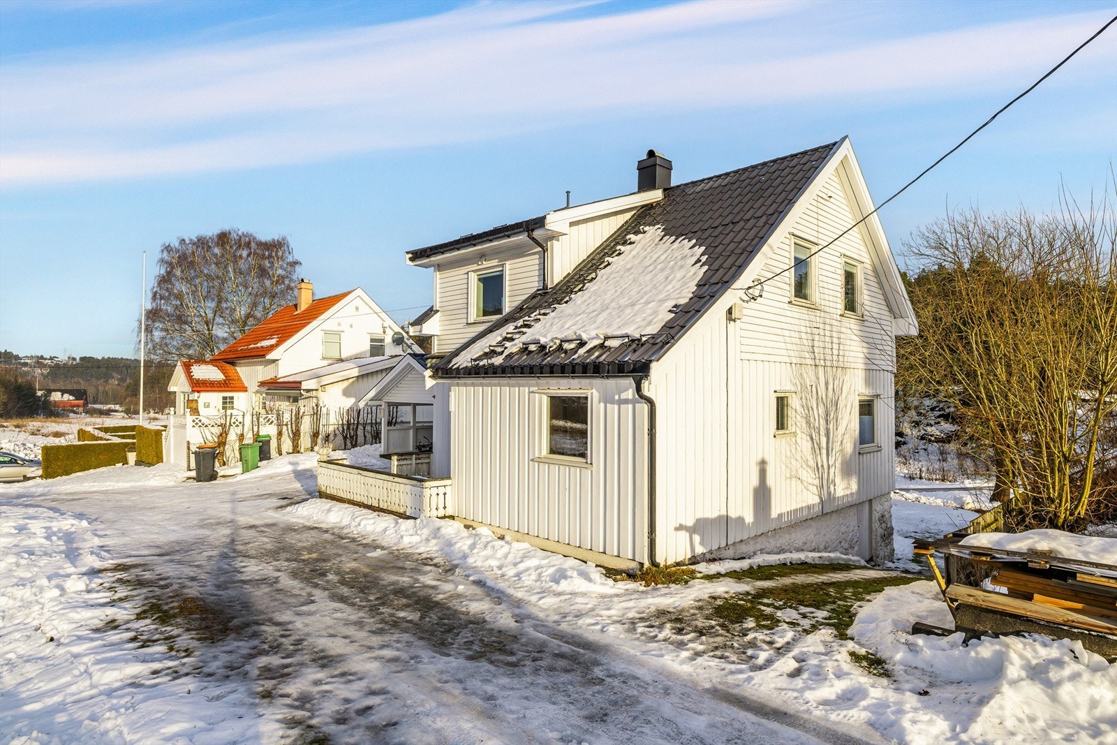 Fasade mot syd og vest. Galleribilde