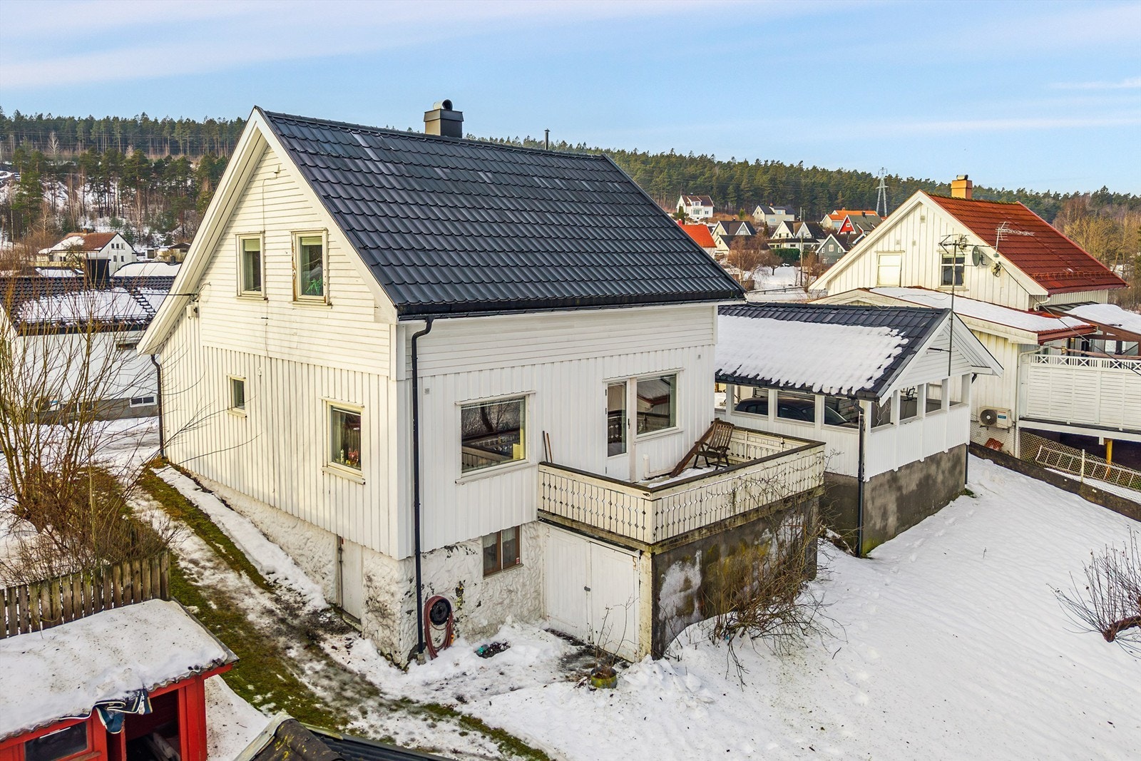 Fasade mot syd og øst. Galleribilde